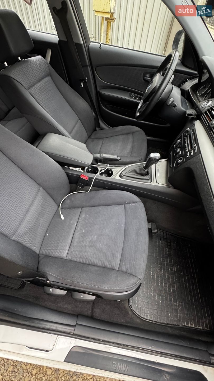 BMW 1 Series 2010 VIN WBAUD71090P317888 фото оголошення 13 з 15