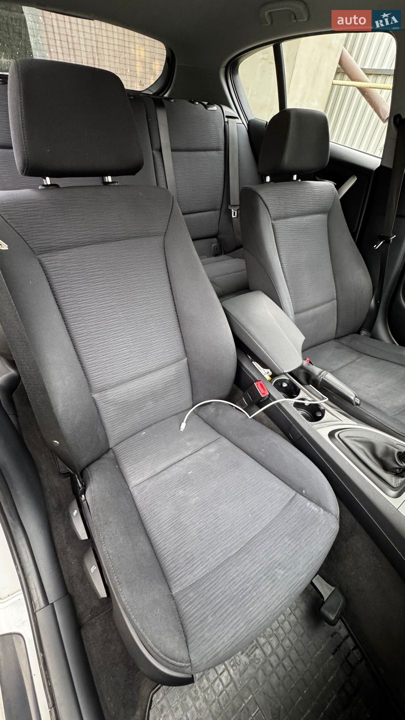 BMW 1 Series 2010 VIN WBAUD71090P317888 фото оголошення 14 з 15