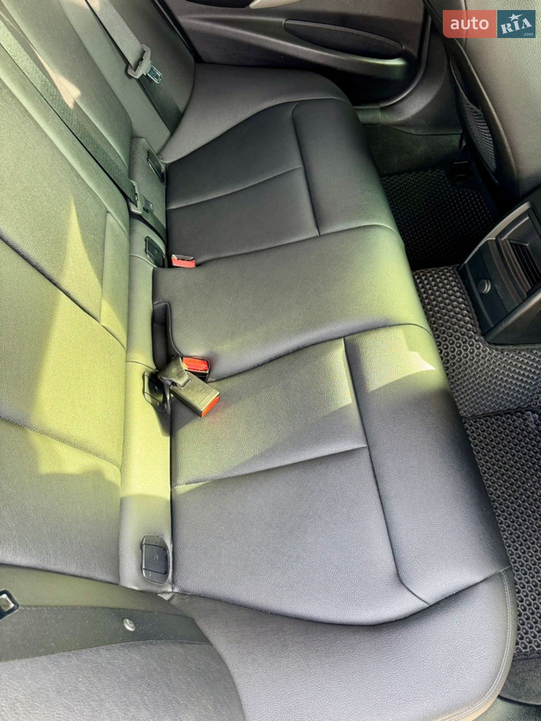 BMW 3 Series 2016 VIN WBA8J91070K726135 фото оголошення 16 з 28