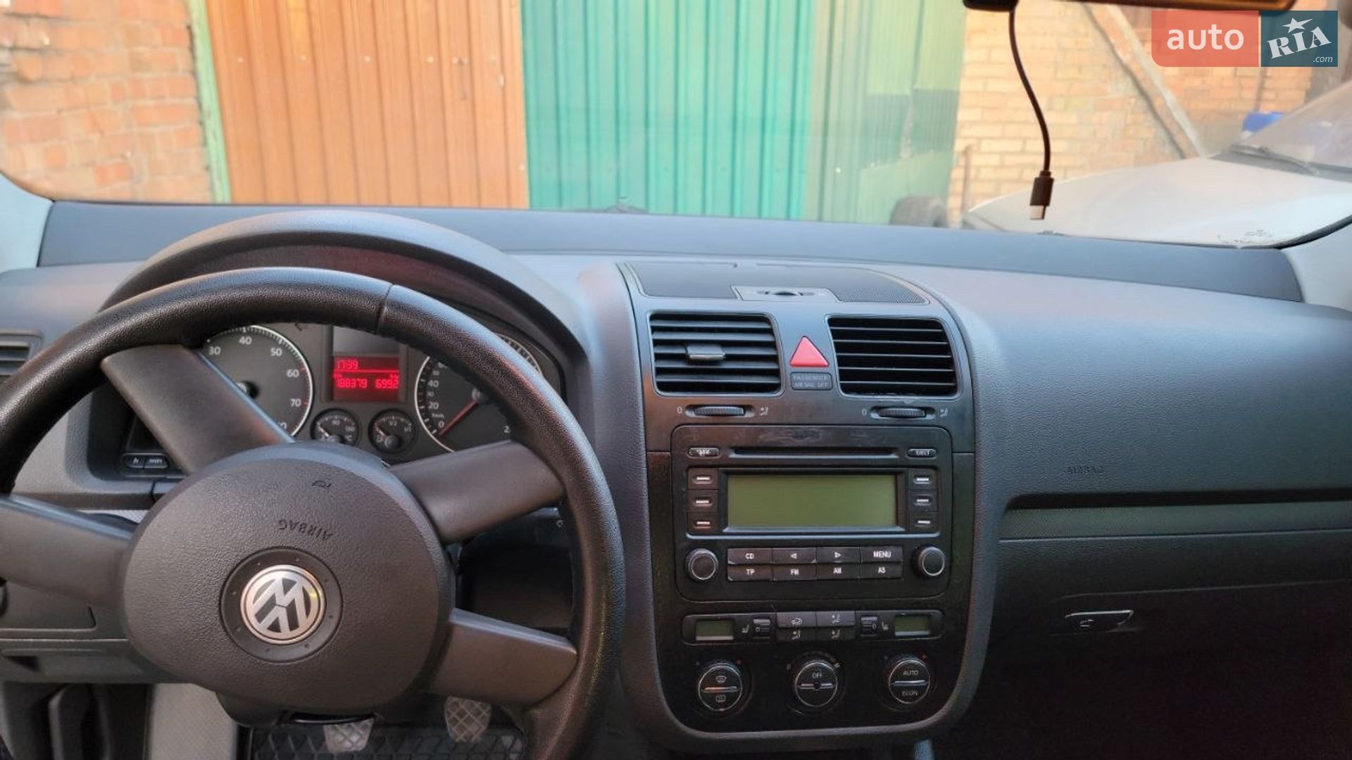 Volkswagen Golf 2005 VIN WVWZZZ1KZ5P064786 фото оголошення 9 з 10