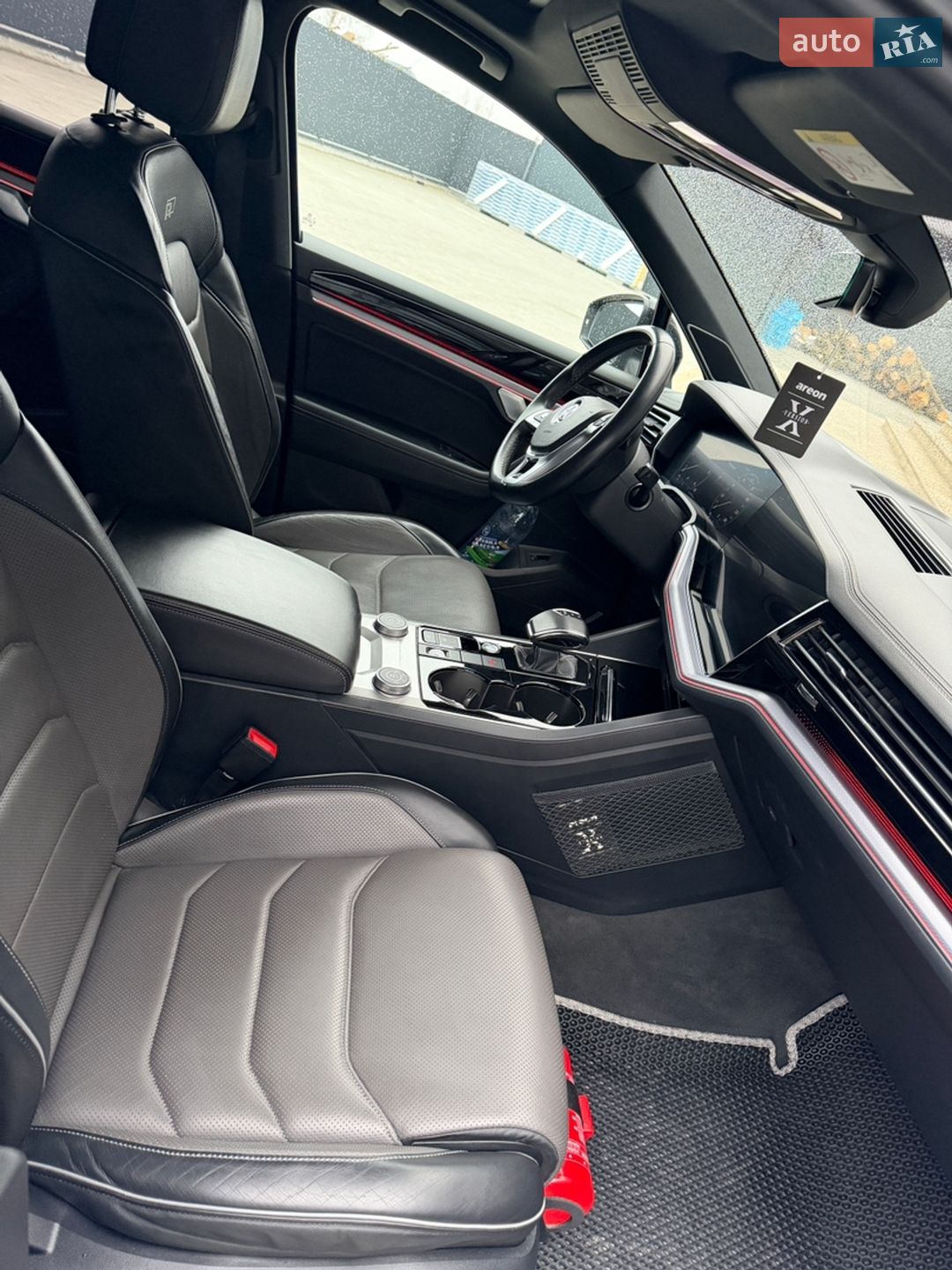 Volkswagen Touareg 2019 VIN WVGZZZCRZKD032008 фото оголошення 15 з 21