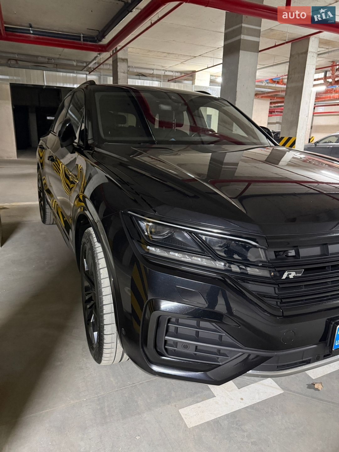 Volkswagen Touareg 2019 VIN WVGZZZCRZKD032008 фото оголошення 16 з 21