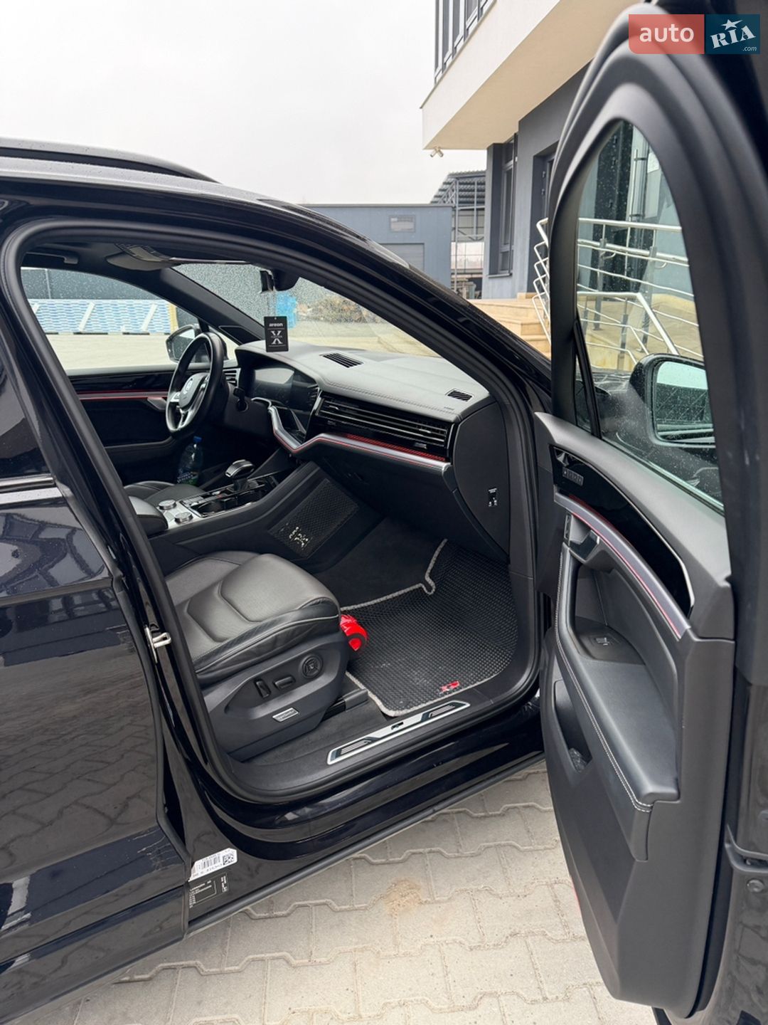 Volkswagen Touareg 2019 VIN WVGZZZCRZKD032008 фото оголошення 14 з 21