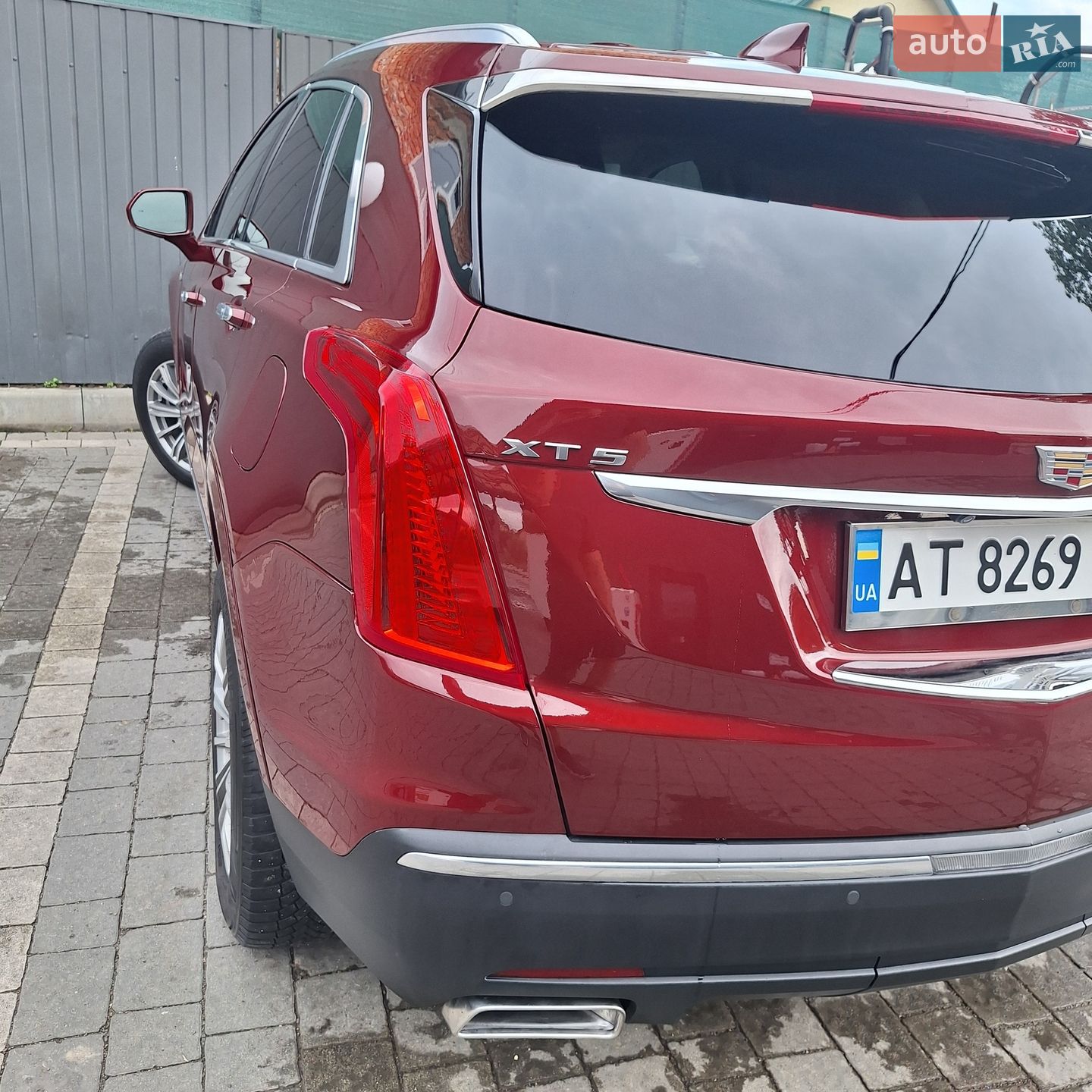 Cadillac XT5 2016 VIN 1GYKNBRS8HZ177634 фото оголошення 6 з 88