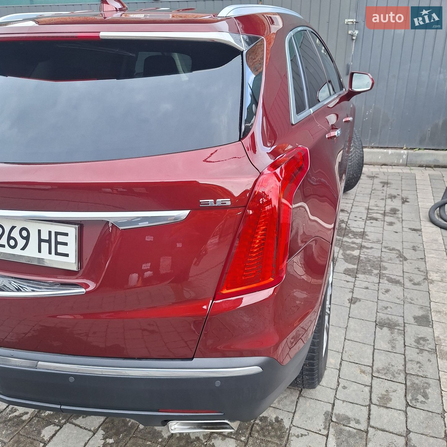 Cadillac XT5 2016 VIN 1GYKNBRS8HZ177634 фото оголошення 10 з 88