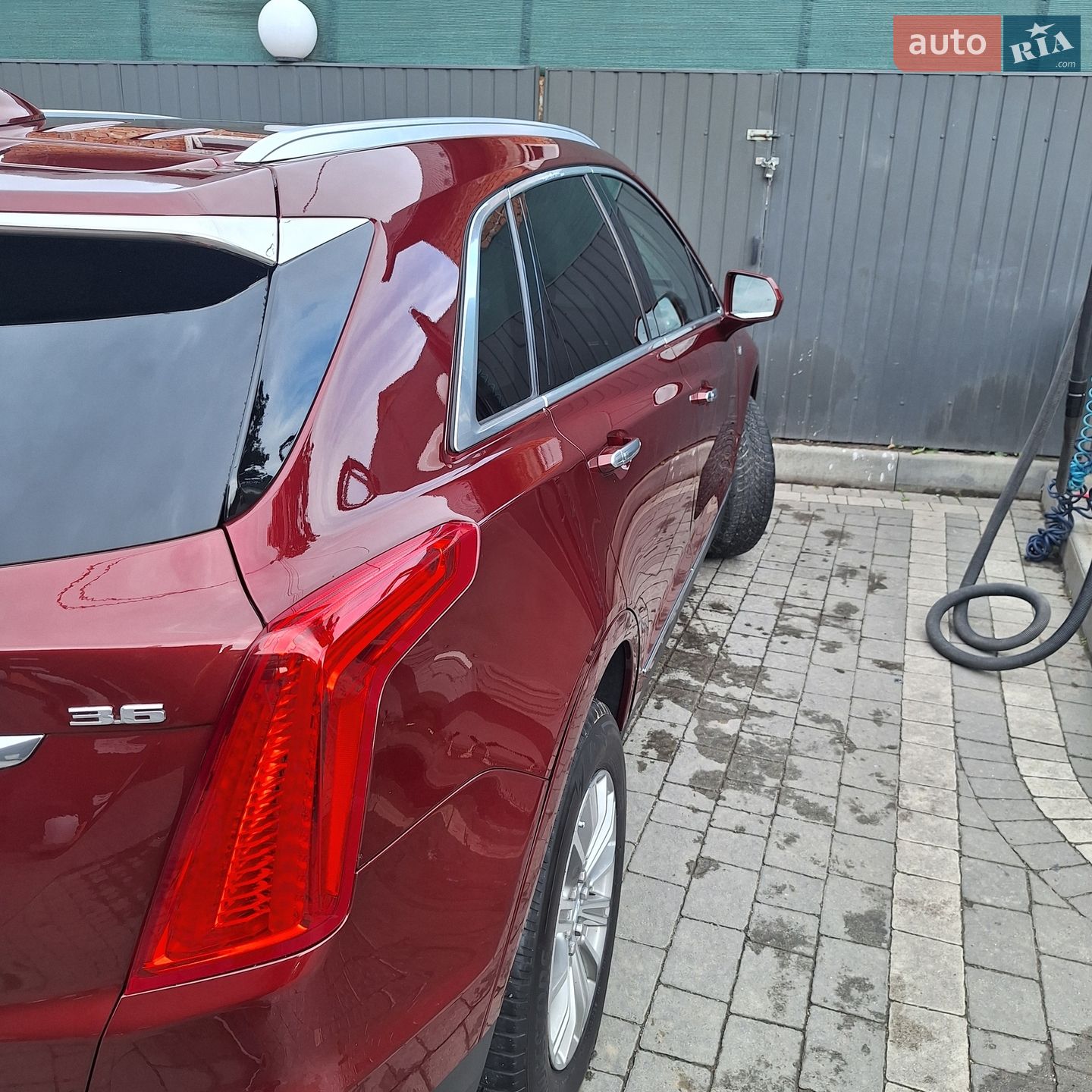 Cadillac XT5 2016 VIN 1GYKNBRS8HZ177634 фото оголошення 11 з 88