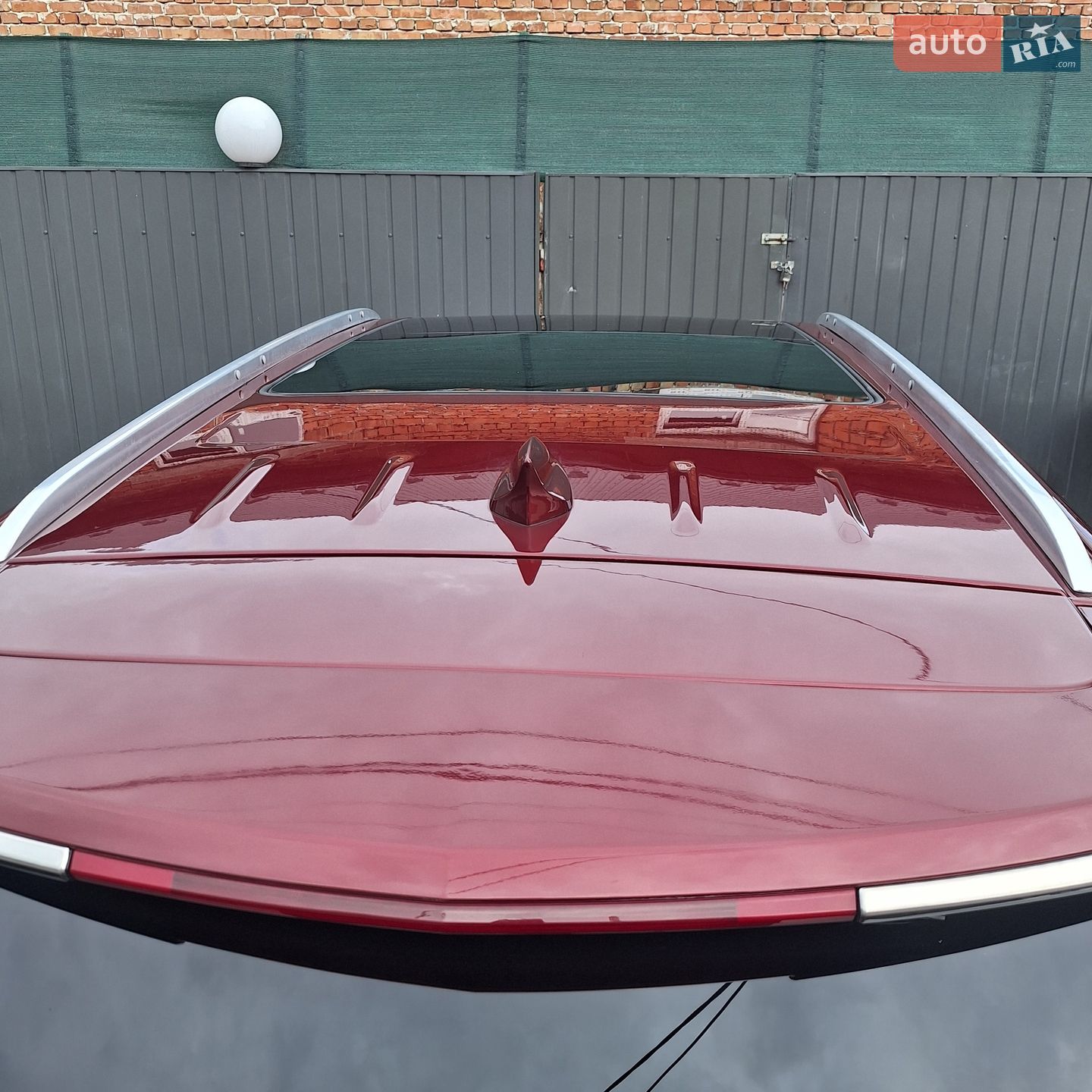 Cadillac XT5 2016 VIN 1GYKNBRS8HZ177634 фото оголошення 12 з 88