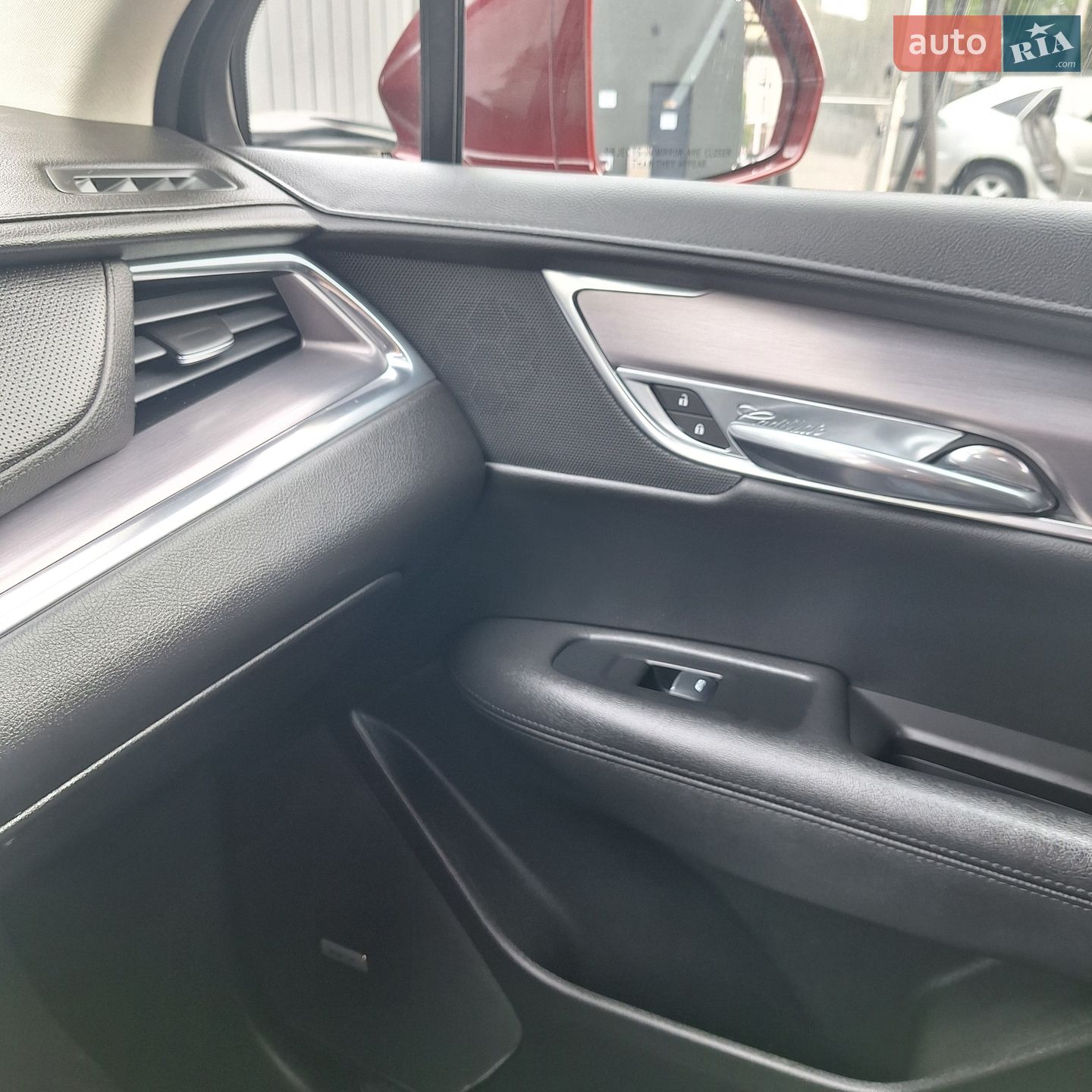 Cadillac XT5 2016 VIN 1GYKNBRS8HZ177634 фото оголошення 25 з 88