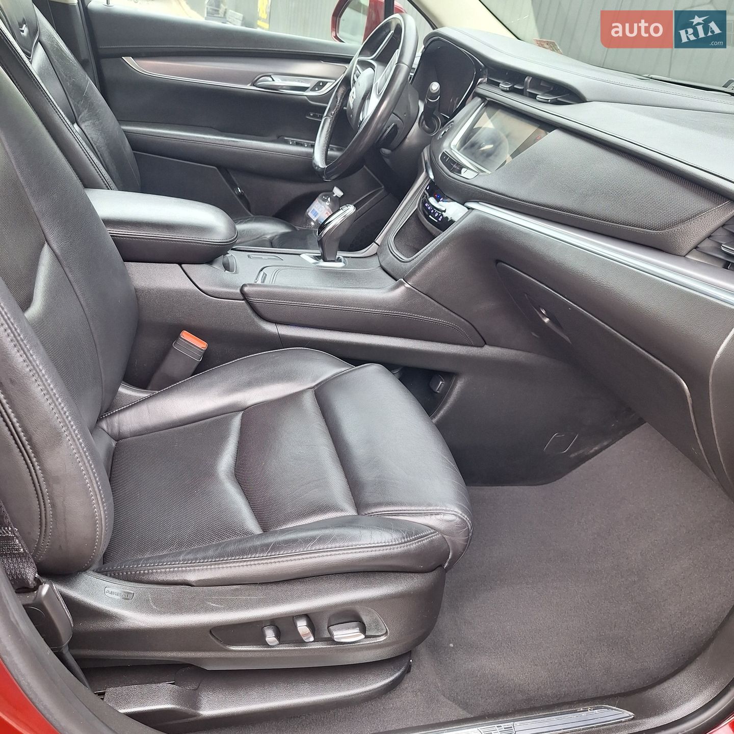 Cadillac XT5 2016 VIN 1GYKNBRS8HZ177634 фото оголошення 31 з 88