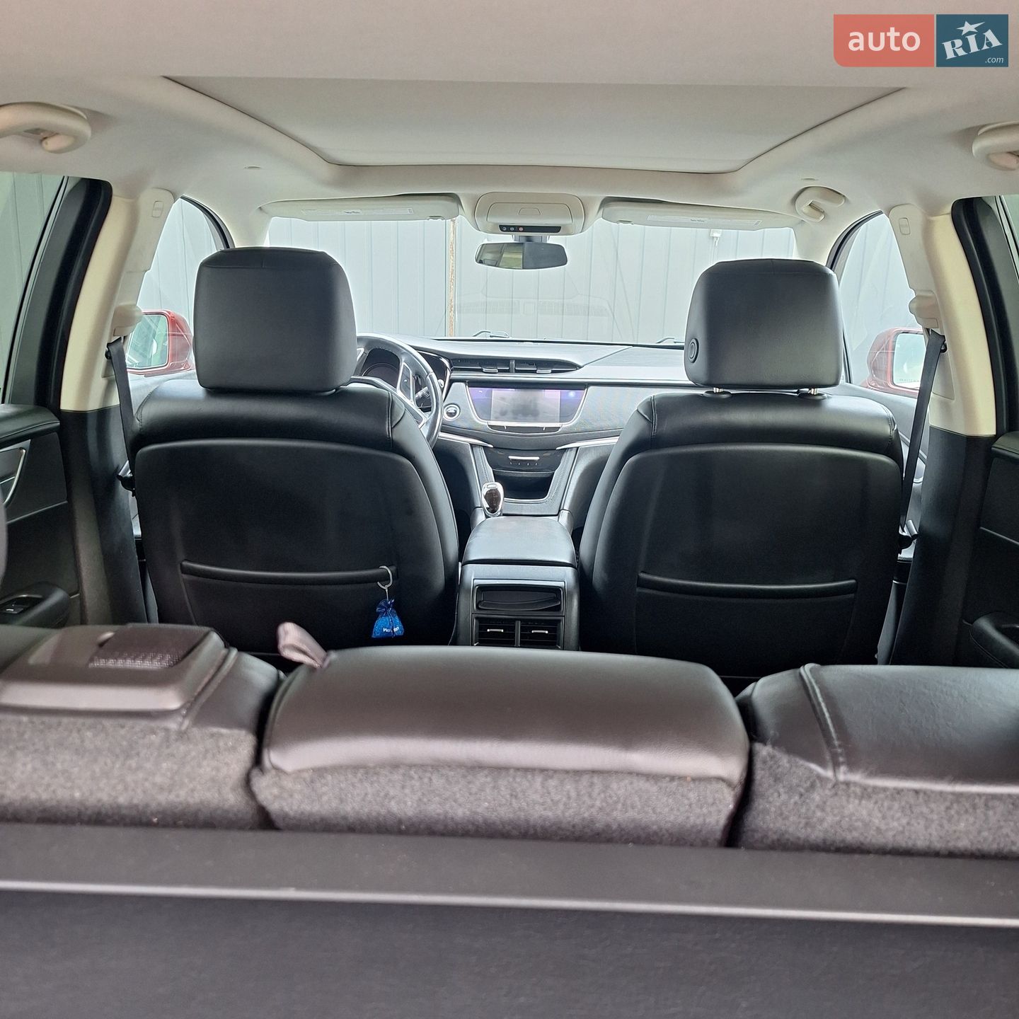 Cadillac XT5 2016 VIN 1GYKNBRS8HZ177634 фото оголошення 33 з 88