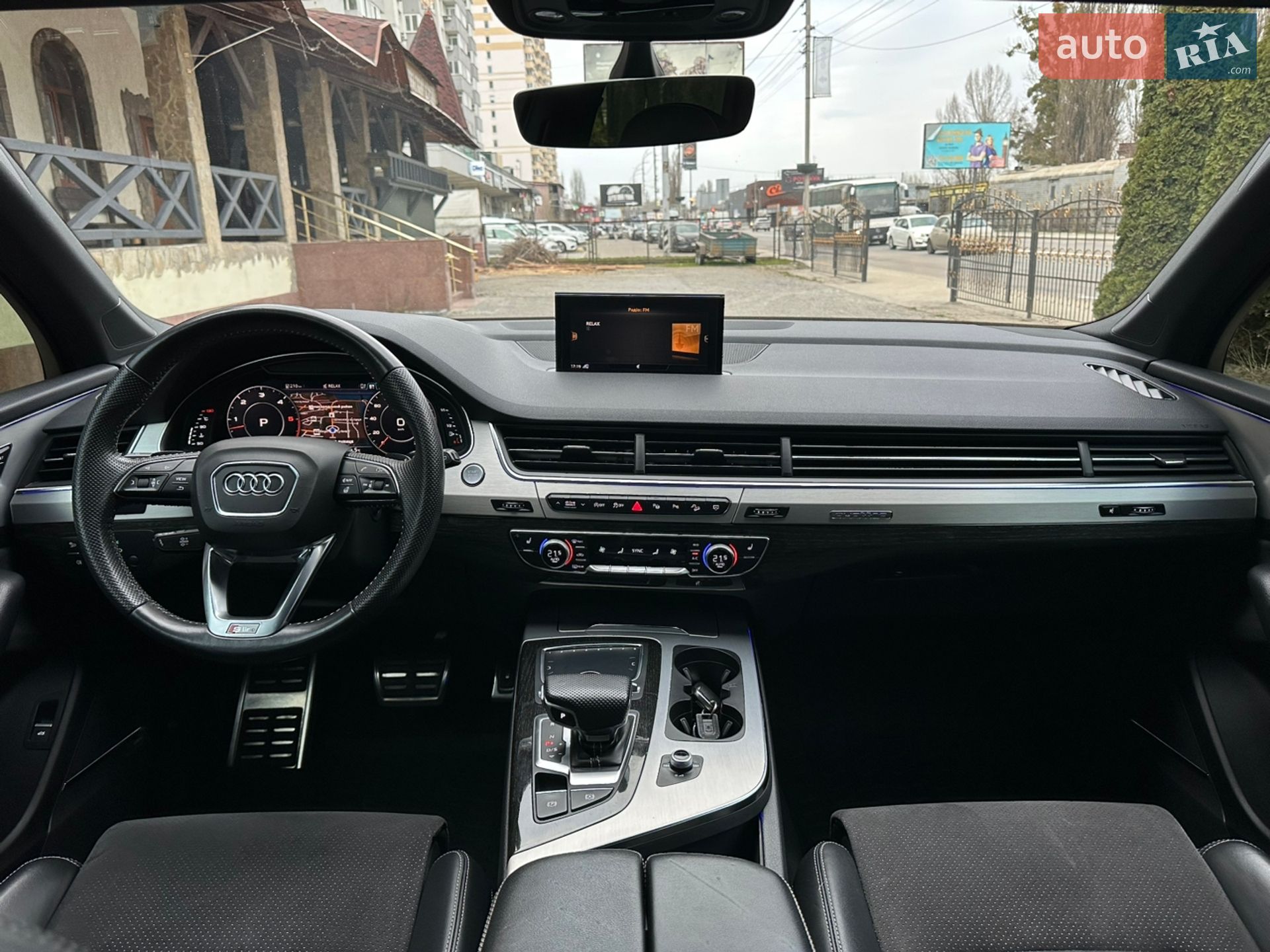 Audi Q7 2019 VIN WAUZZZ4MXKD045857 фото оголошення 11 з 28