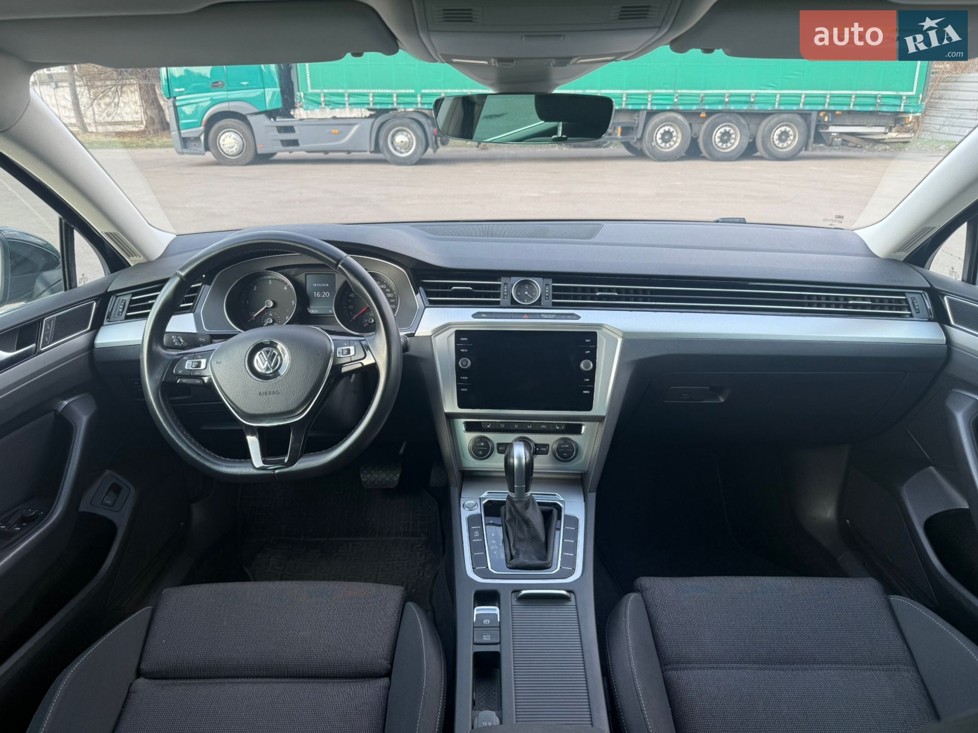 Volkswagen Passat 2018 VIN WVWZZZ3CZJE261767 фото оголошення 20 з 30