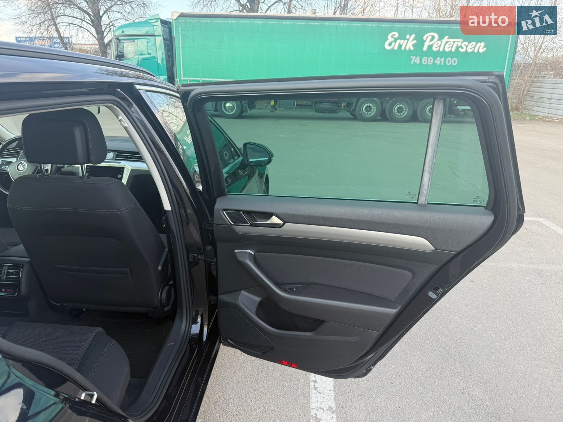 Volkswagen Passat 2018 VIN WVWZZZ3CZJE261767 фото оголошення 19 з 30