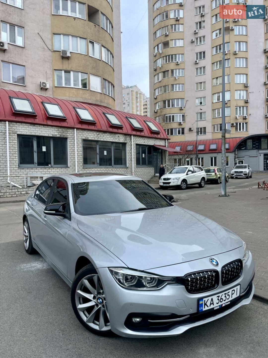 BMW 3 Series 2016 VIN WBA8E1G54GNT38457 фото оголошення 3 з 39