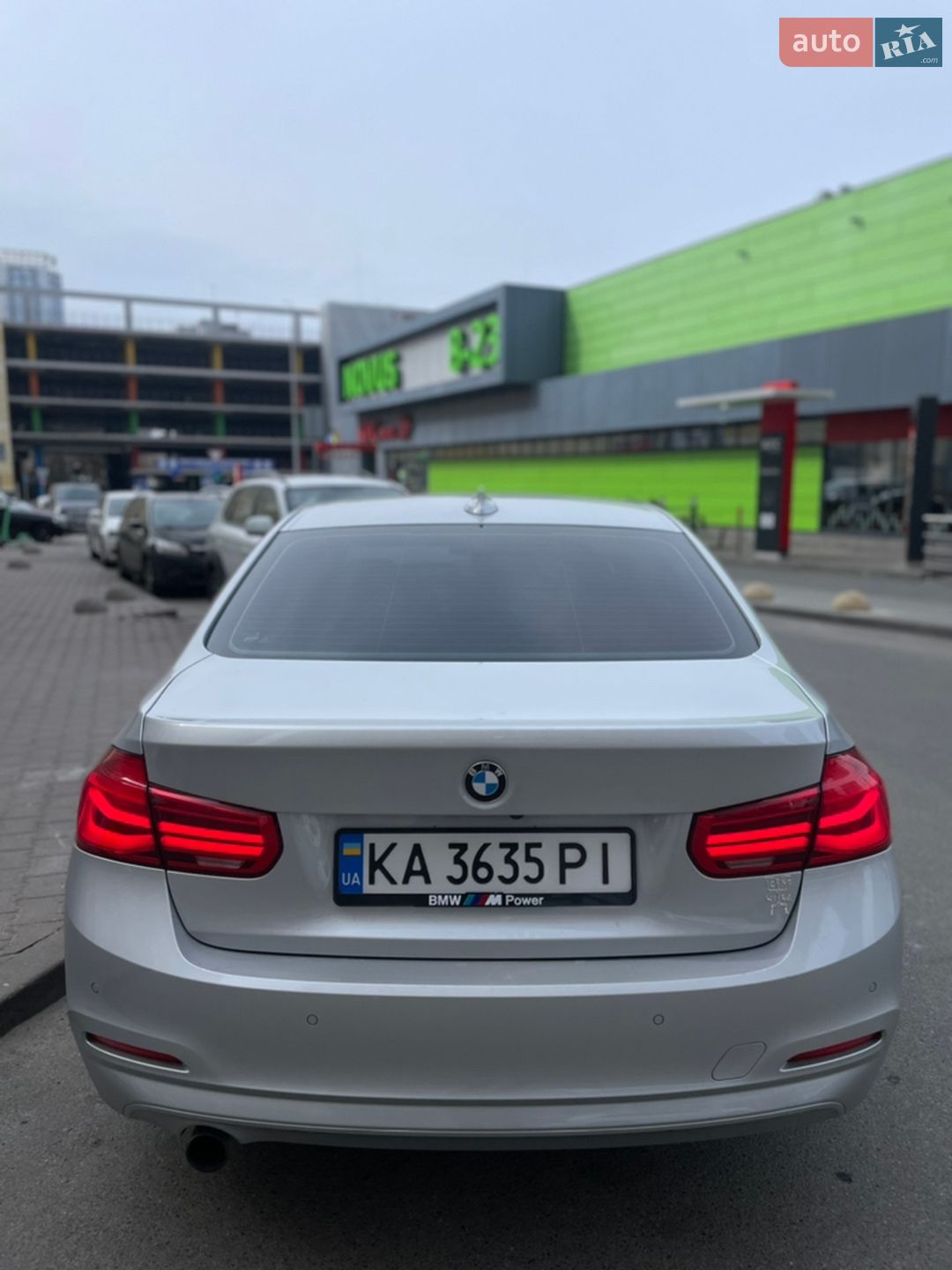 BMW 3 Series 2016 VIN WBA8E1G54GNT38457 фото оголошення 21 з 39