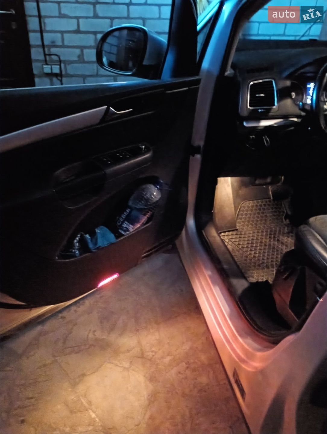 Volkswagen Sharan 2011 VIN WVWZZZ7NZBV017475 фото оголошення 2 з 29
