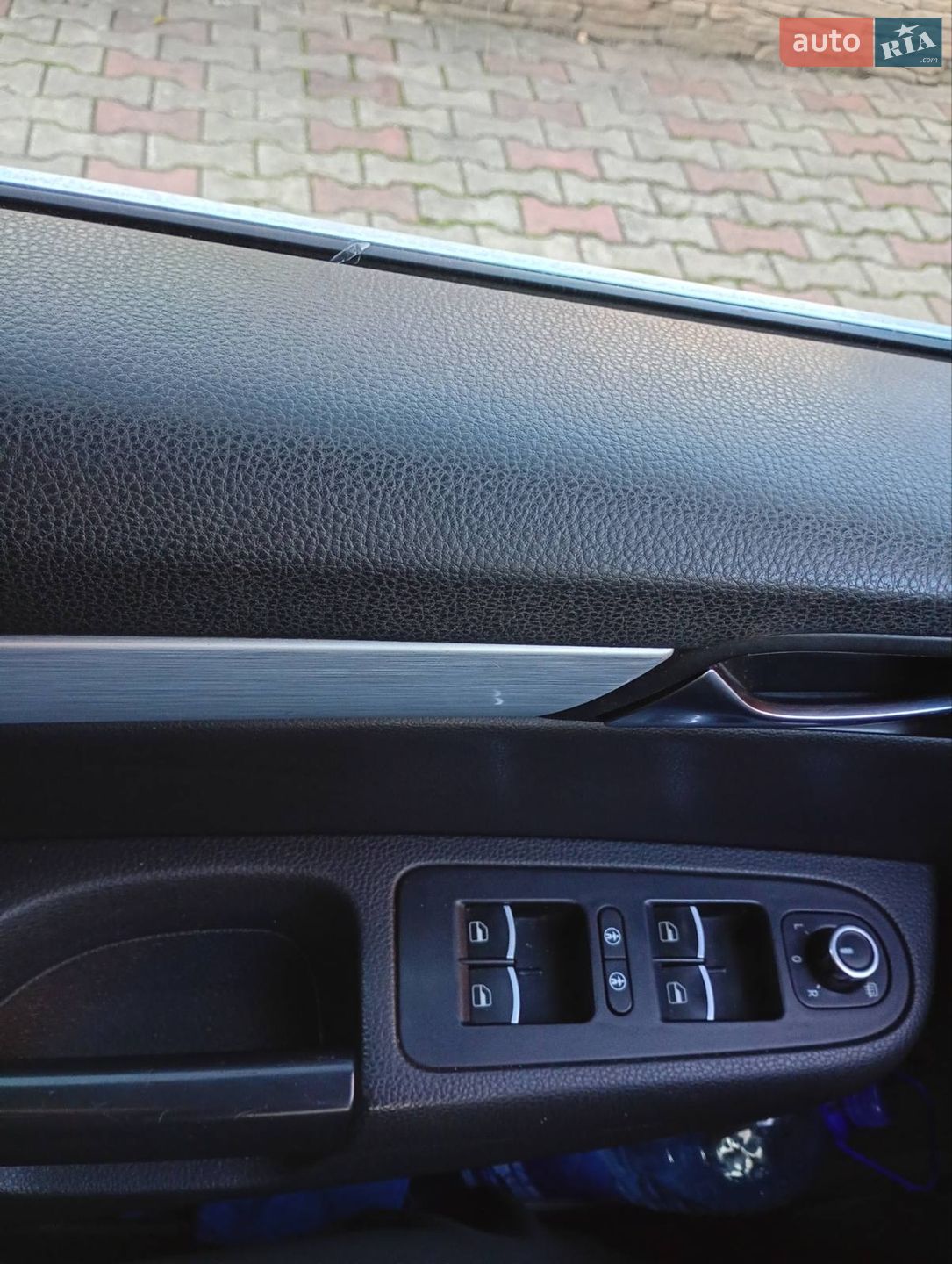 Volkswagen Sharan 2011 VIN WVWZZZ7NZBV017475 фото оголошення 19 з 29