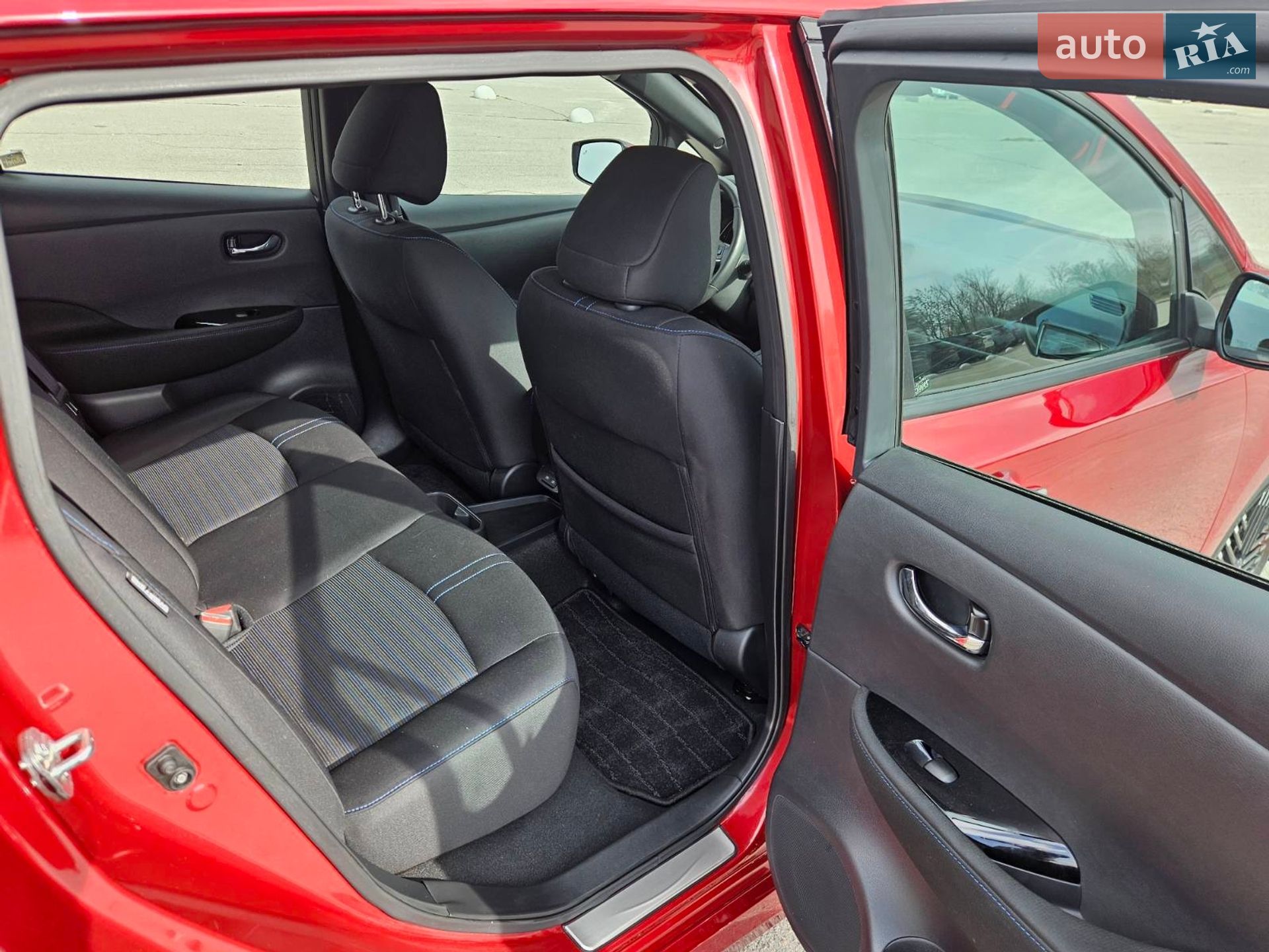 Nissan Leaf 2024 VIN 1N4CZ1CV5RC555558 фото оголошення 31 з 34