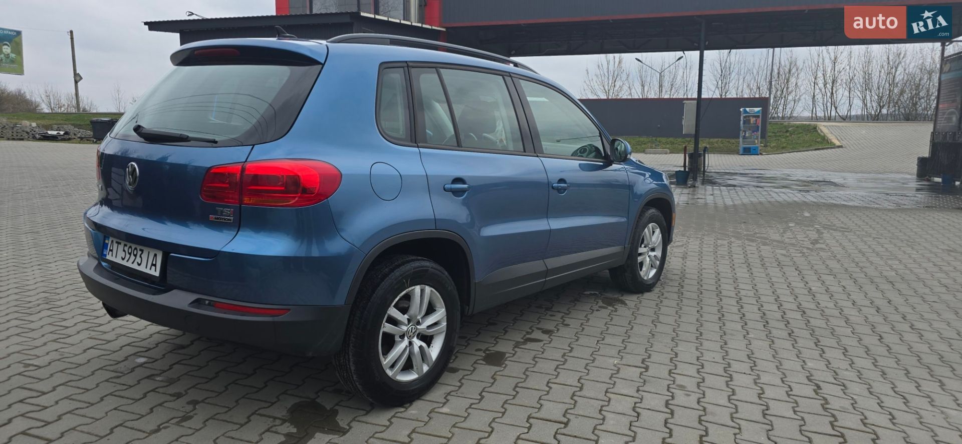 Volkswagen Tiguan 2016 VIN WVGBV7AX1HW513230 фото оголошення 2 з 12