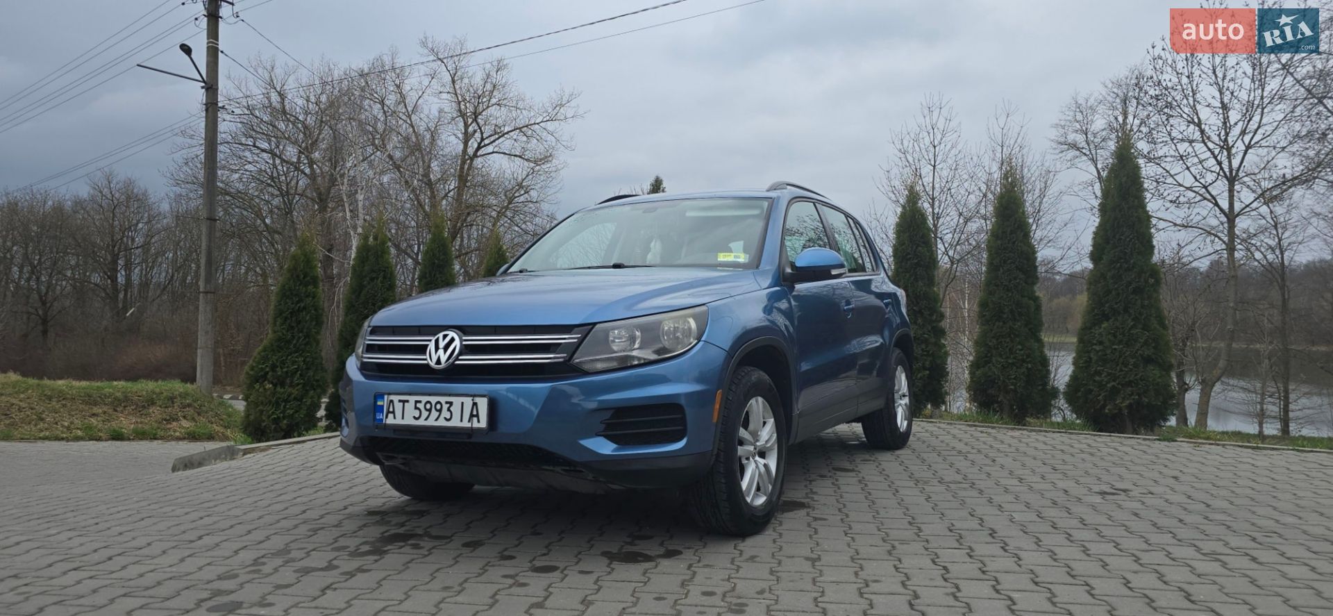 Volkswagen Tiguan 2016 VIN WVGBV7AX1HW513230 фото оголошення 3 з 12