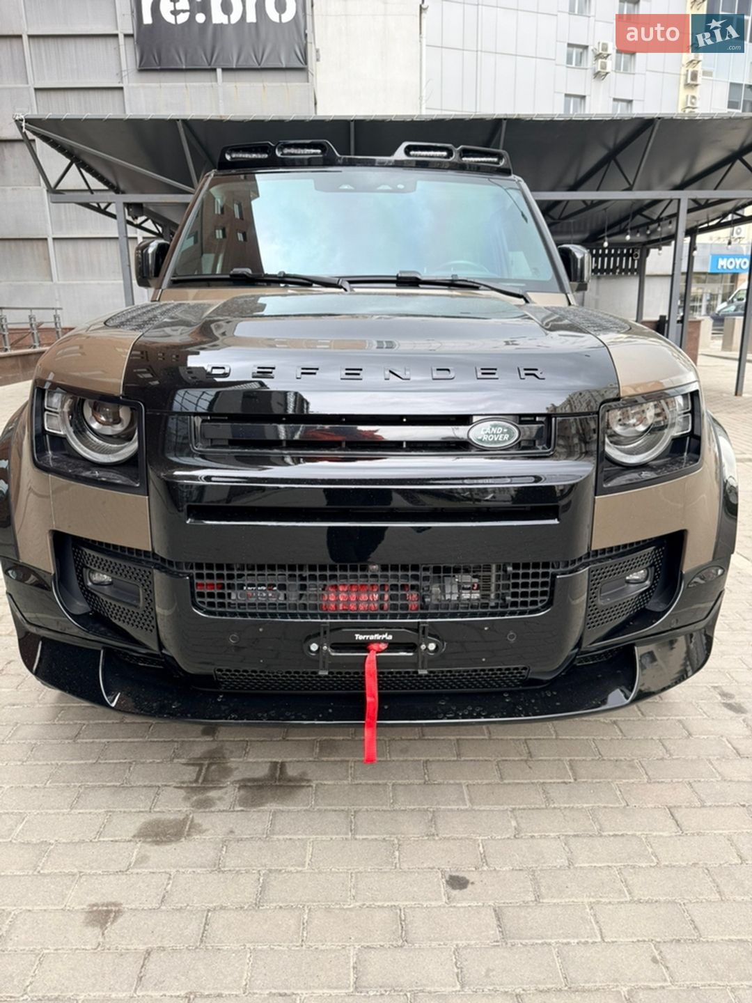 Land Rover Defender 2023 VIN SALEA6BW0R2256592 фото оголошення 7 з 19