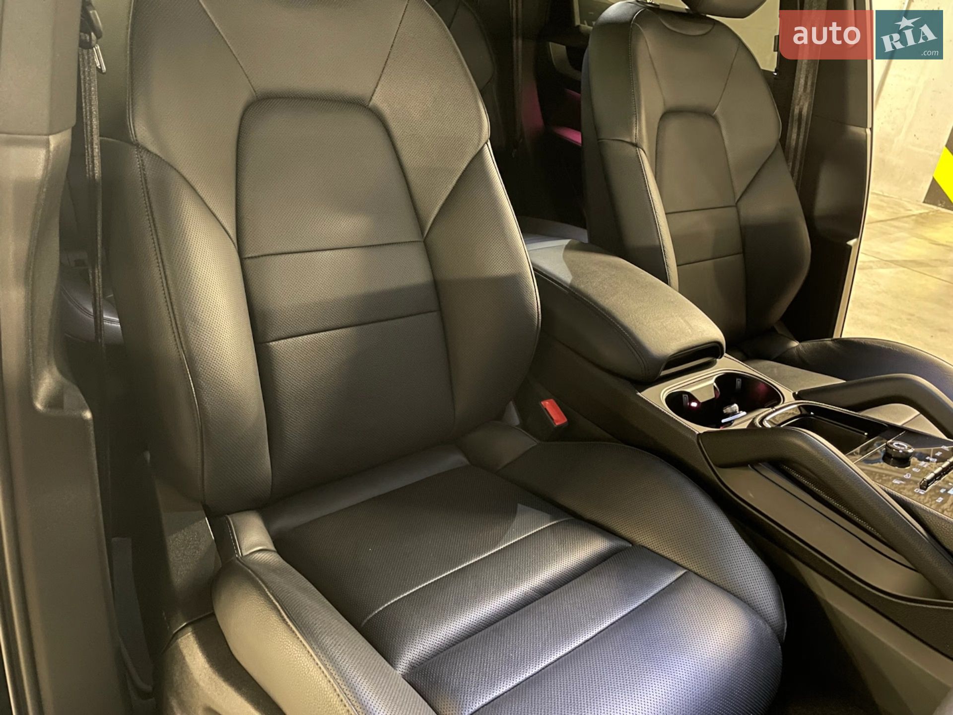 Porsche Cayenne 2023 VIN WP1ZZZ9YZRDA01873 фото оголошення 49 з 87