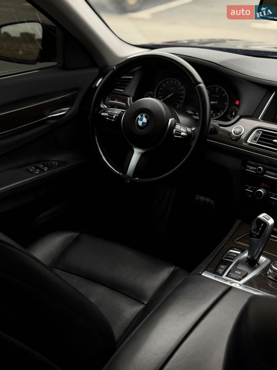 BMW 7 Series 2012 VIN WBAYC41050DZ74191 фото оголошення 9 з 13