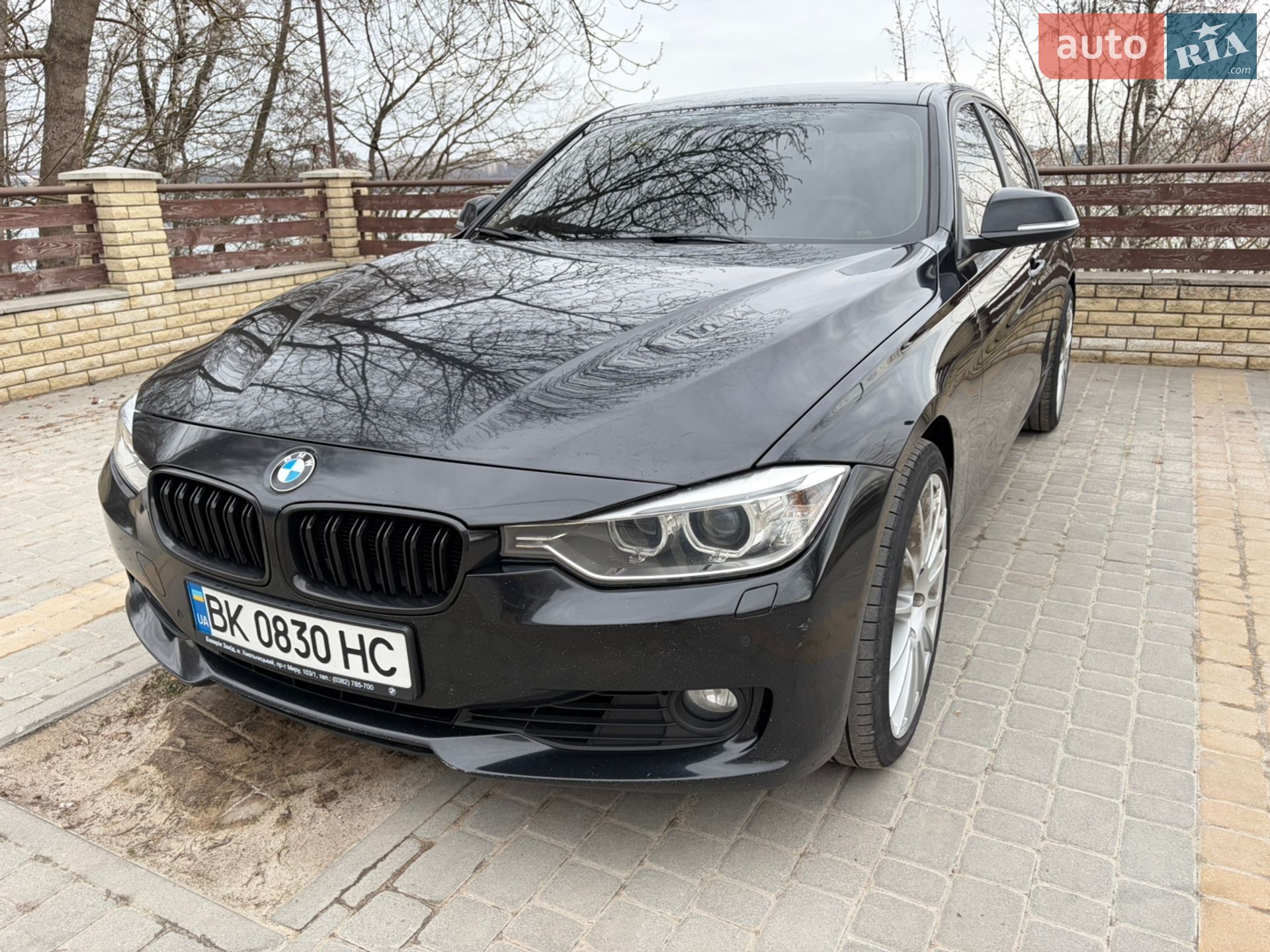 BMW 3 Series 2013 VIN WBA3E51010F571694 фото оголошення 3 з 19