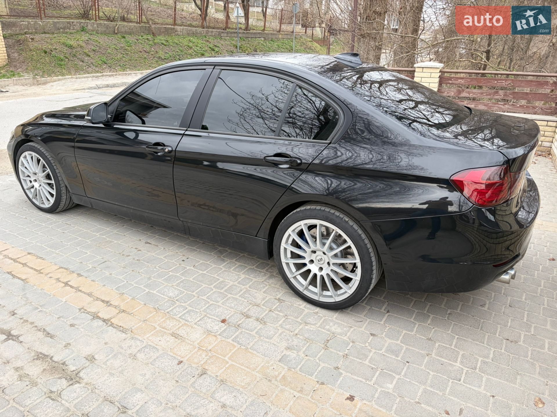 BMW 3 Series 2013 VIN WBA3E51010F571694 фото оголошення 5 з 19