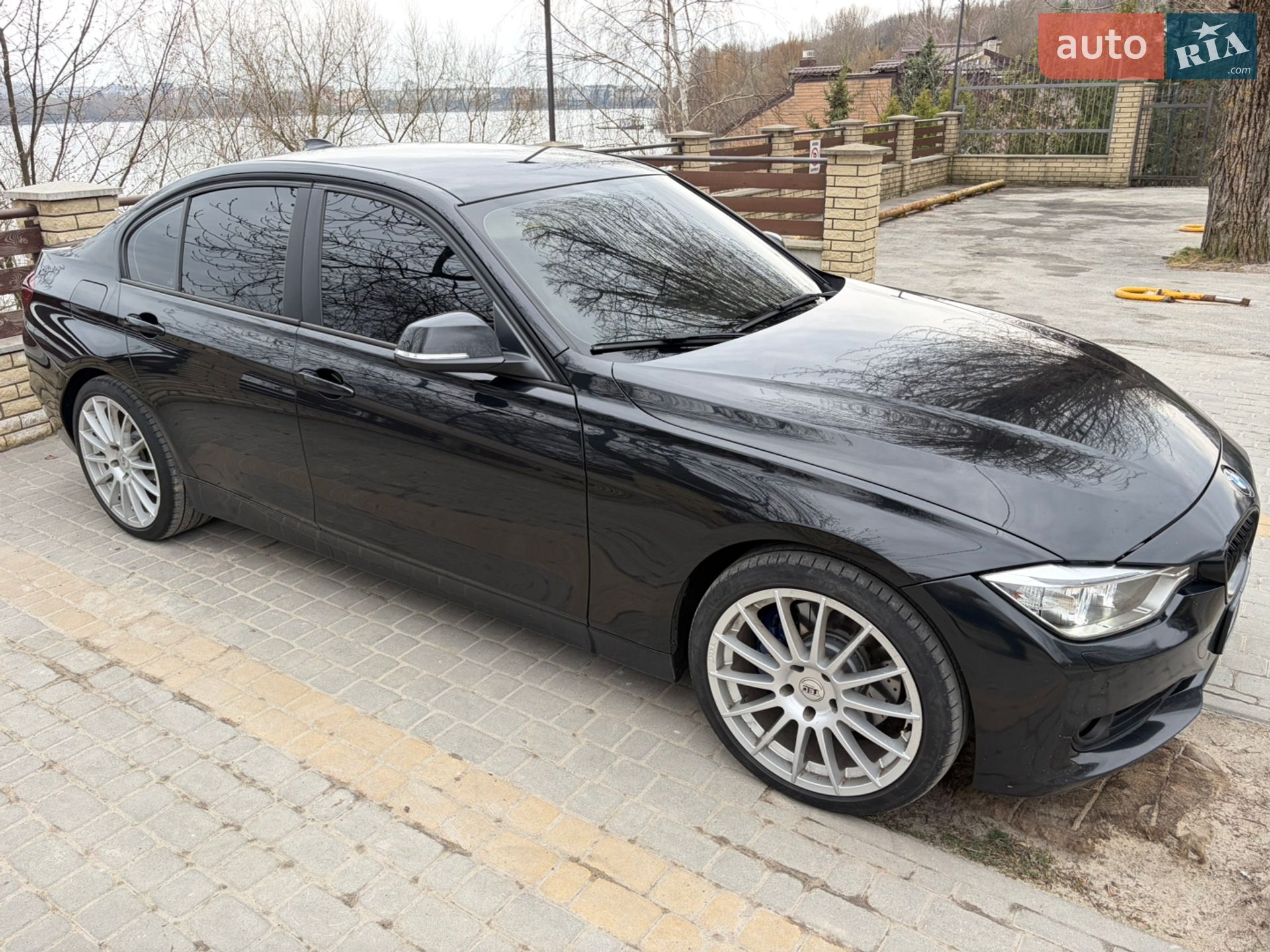 BMW 3 Series 2013 VIN WBA3E51010F571694 фото оголошення 13 з 19