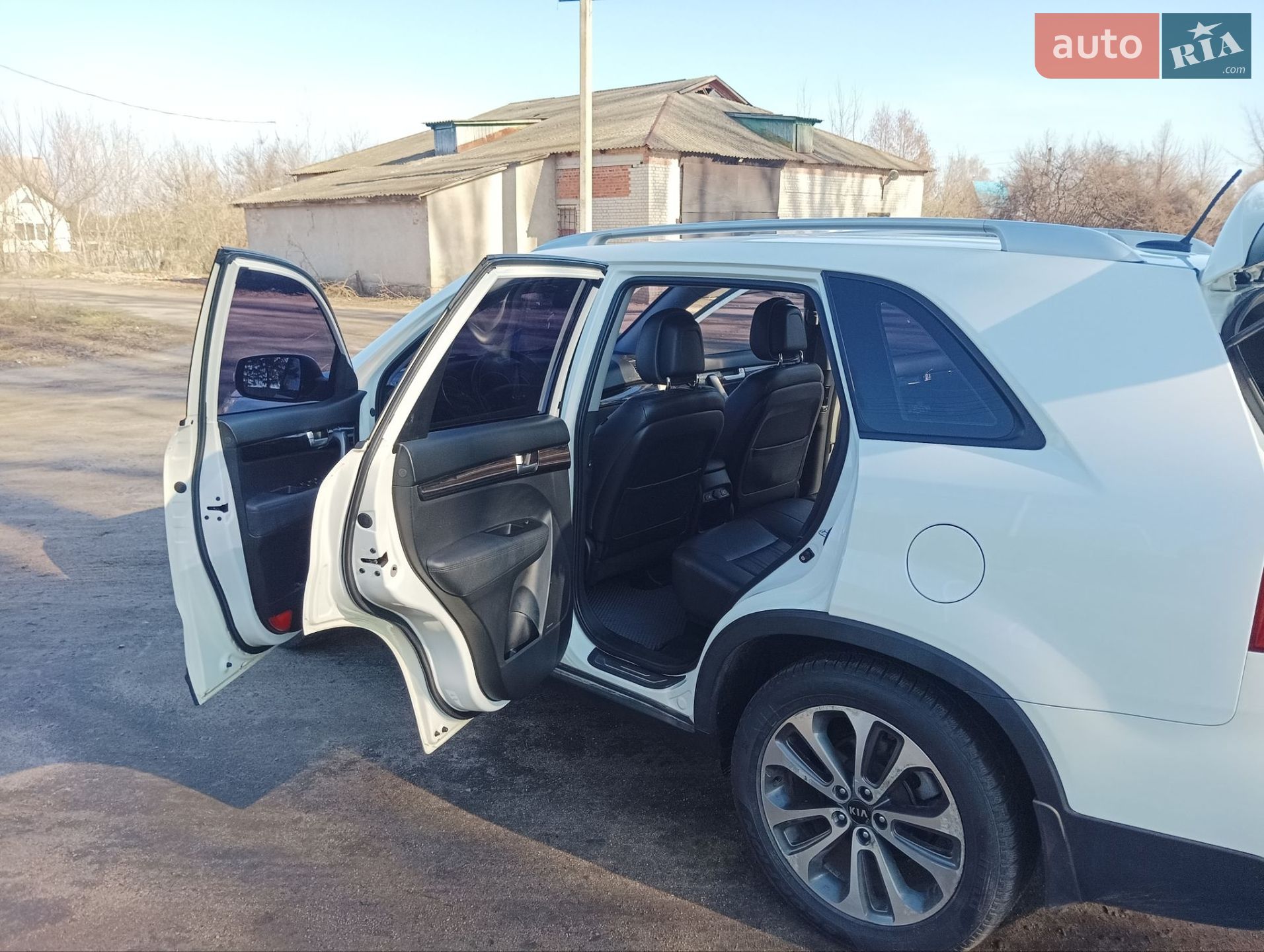 Kia Sorento 2013 VIN KNAKU815BDA404379 фото оголошення 30 з 39
