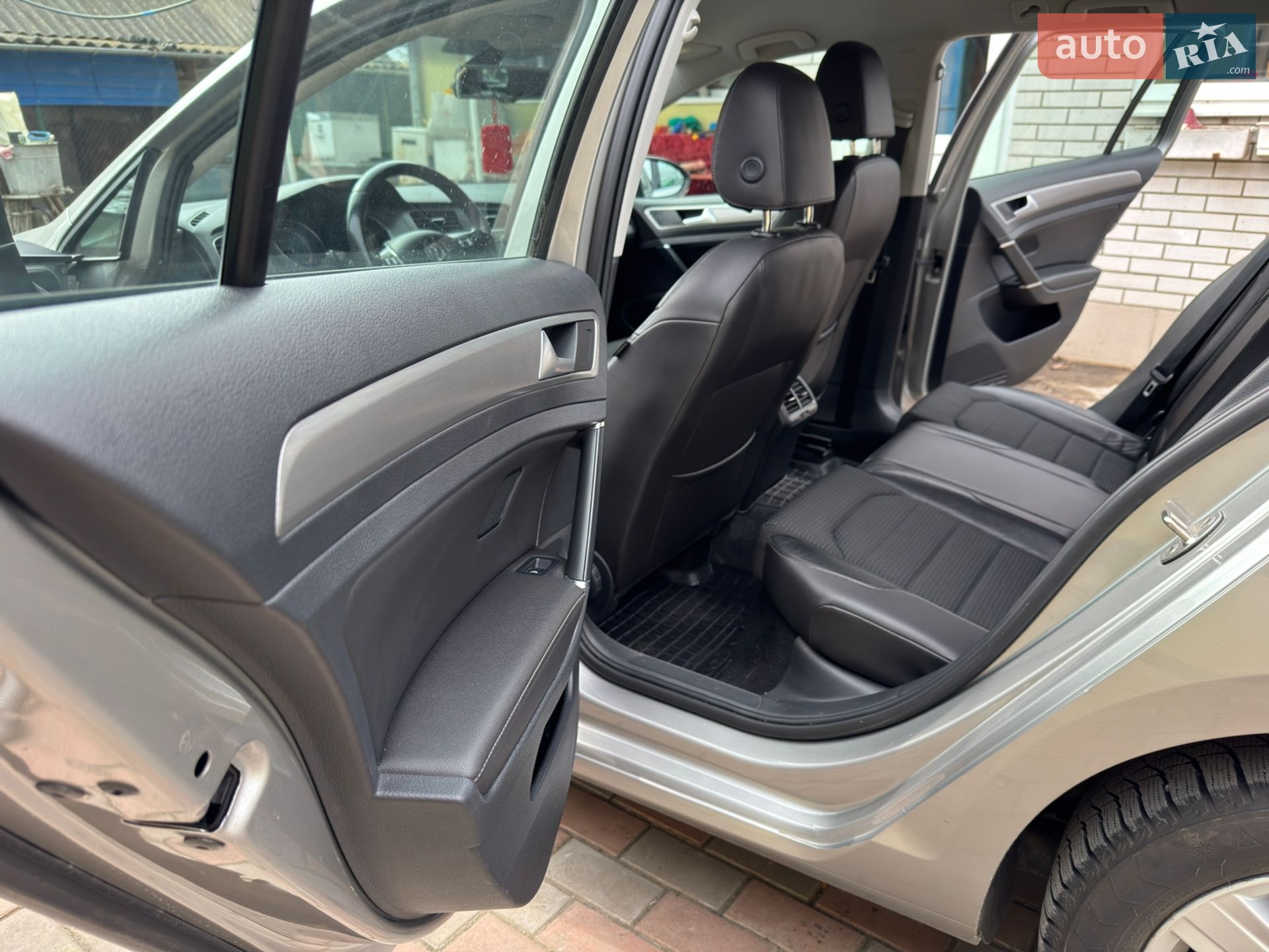 Volkswagen Golf 2014 VIN WVWZZZAUZFP571550 фото оголошення 17 з 24
