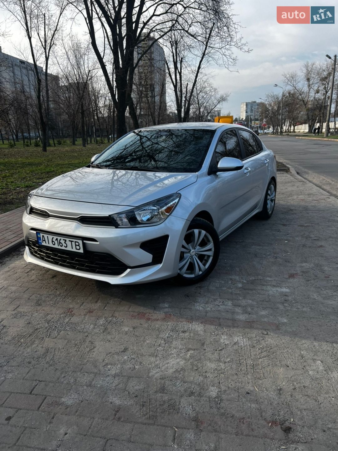 Kia Rio 2021 VIN 3KPA24ADXME404833 фото оголошення 2 з 10