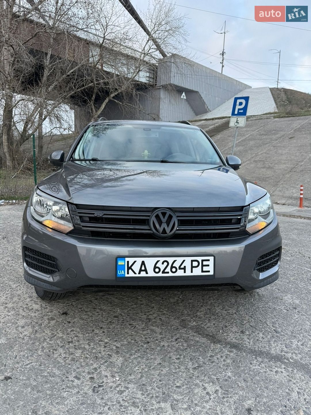 Volkswagen Tiguan 2015 VIN WVGAV7AX1GW513500 фото оголошення 3 з 10