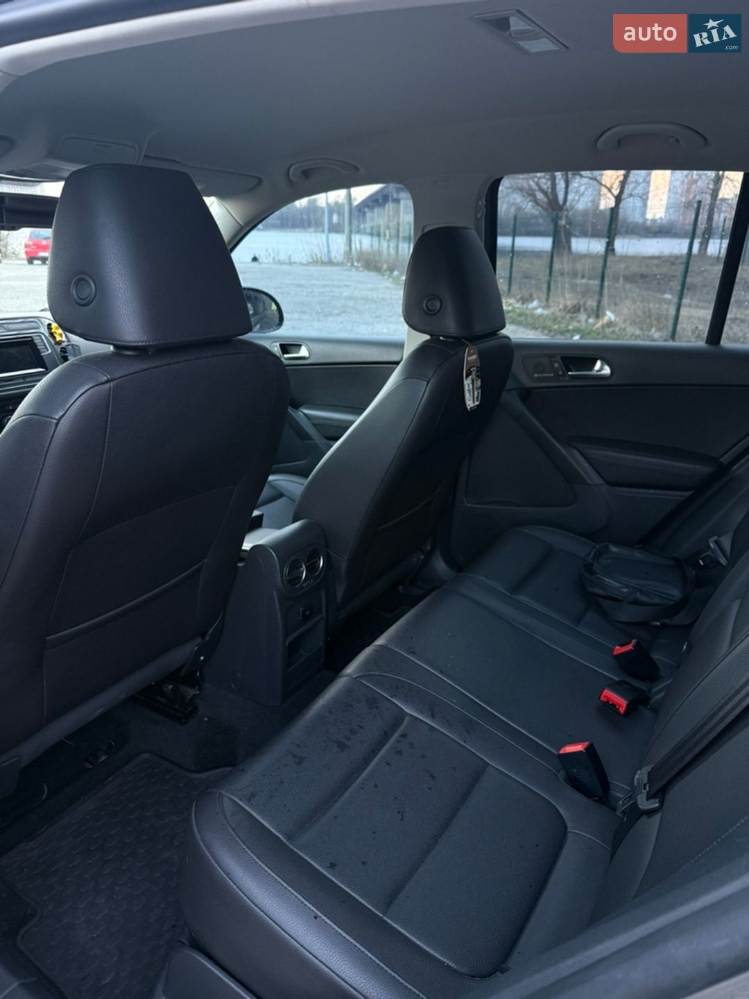 Volkswagen Tiguan 2015 VIN WVGAV7AX1GW513500 фото оголошення 6 з 10