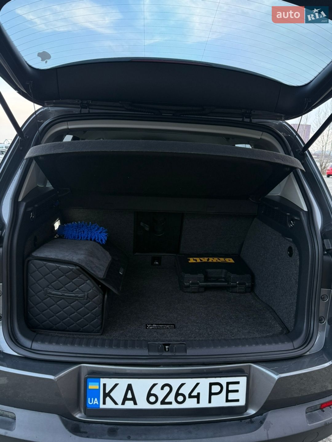Volkswagen Tiguan 2015 VIN WVGAV7AX1GW513500 фото оголошення 8 з 10