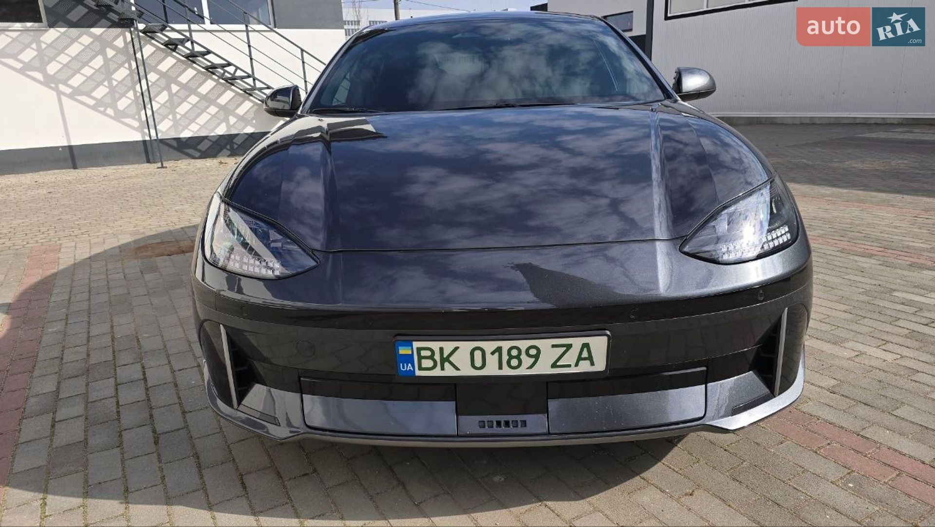 Hyundai Ioniq 6 2023 VIN KMHM241B7PA011077 фото оголошення 30 з 40