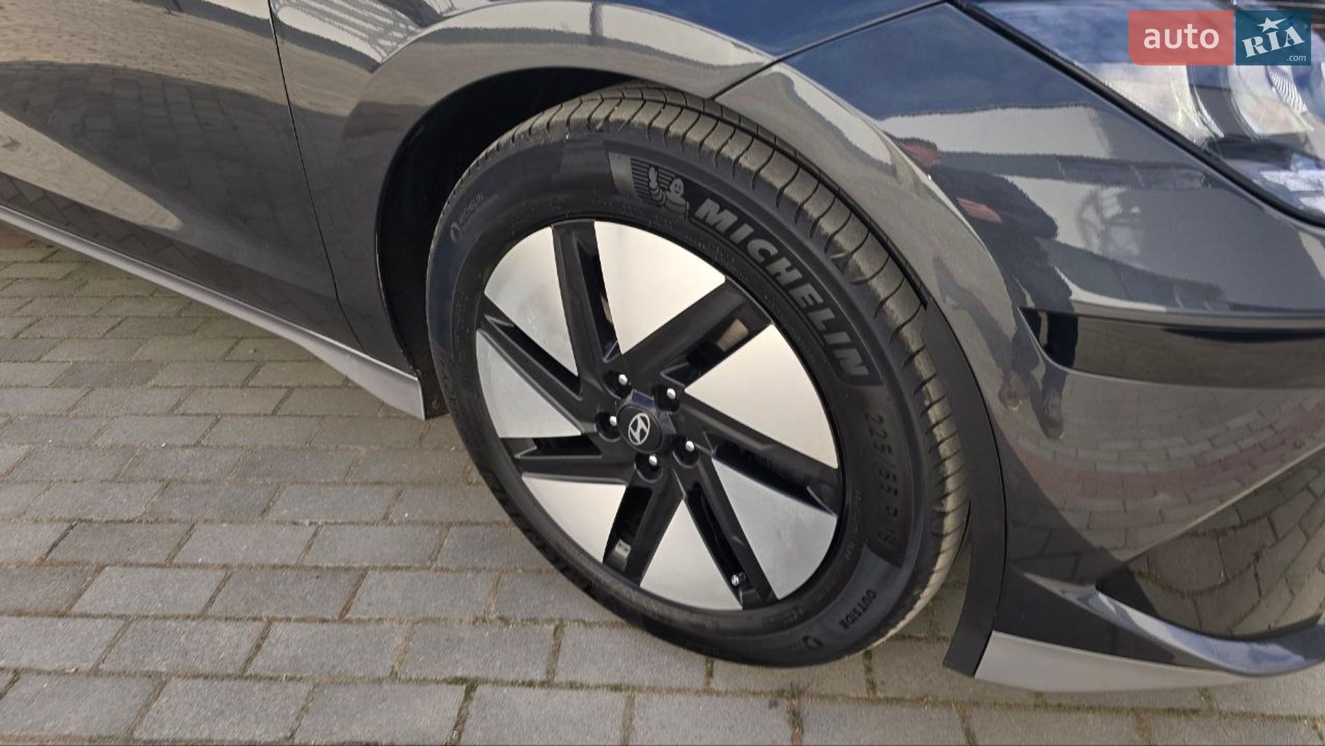 Hyundai Ioniq 6 2023 VIN KMHM241B7PA011077 фото оголошення 31 з 40