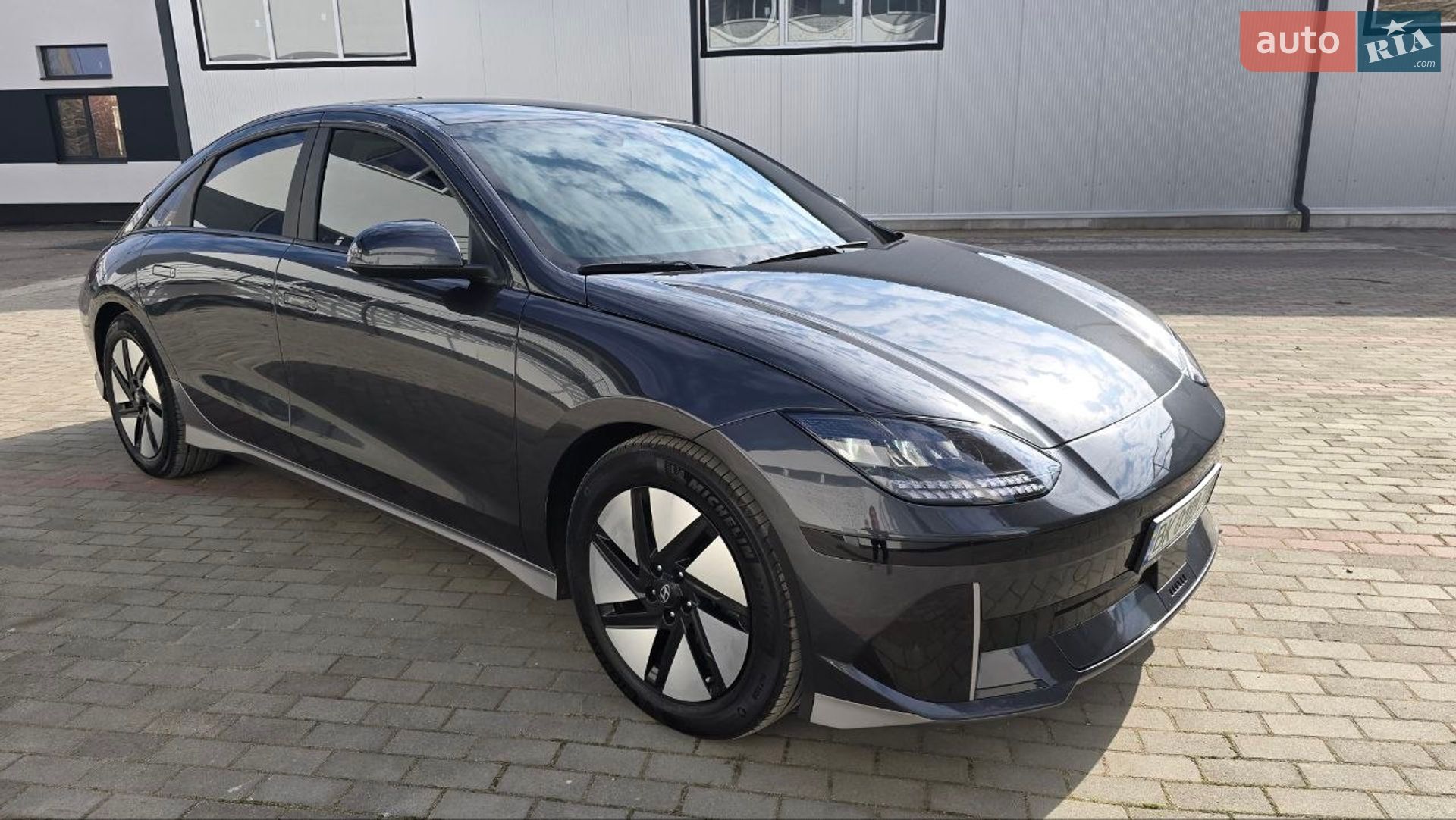 Hyundai Ioniq 6 2023 VIN KMHM241B7PA011077 фото оголошення 32 з 40