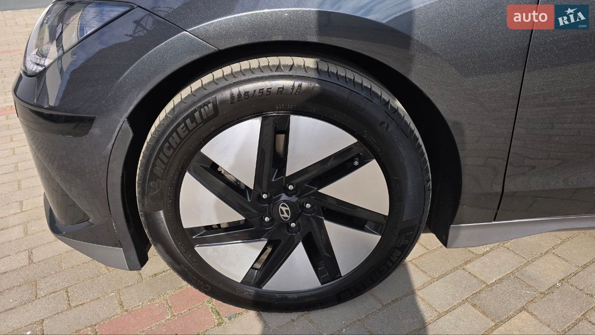 Hyundai Ioniq 6 2023 VIN KMHM241B7PA011077 фото оголошення 34 з 40