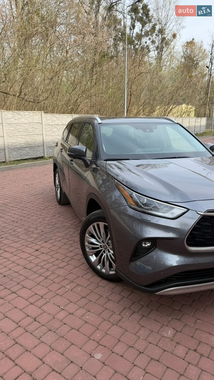 Toyota Highlander 2025 VIN 5TDEBRCH2SS651751 фото оголошення 2 з 24