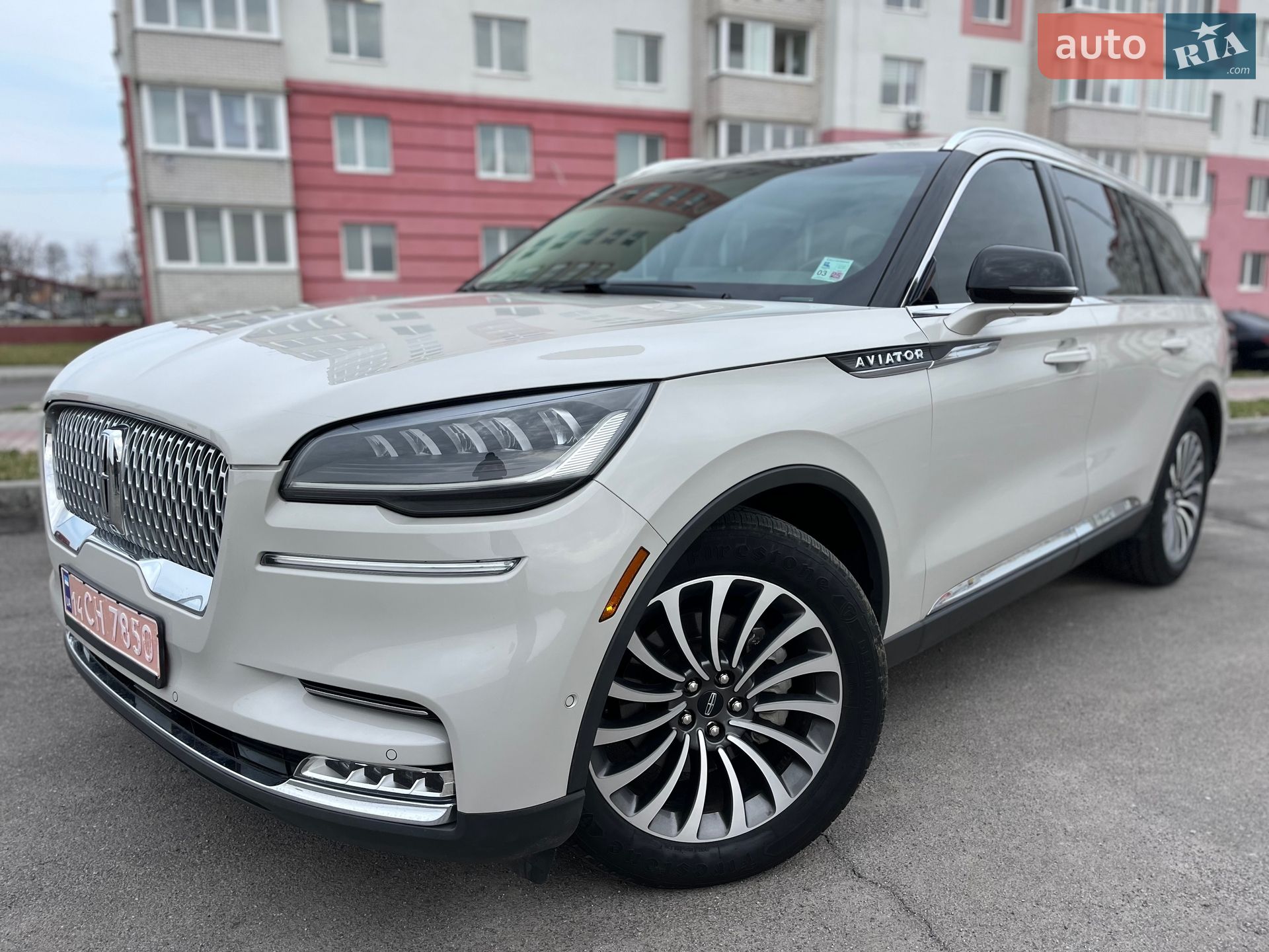 Lincoln Aviator 2020 VIN 5LM5J7WCXLGL24364 фото оголошення 14 з 35