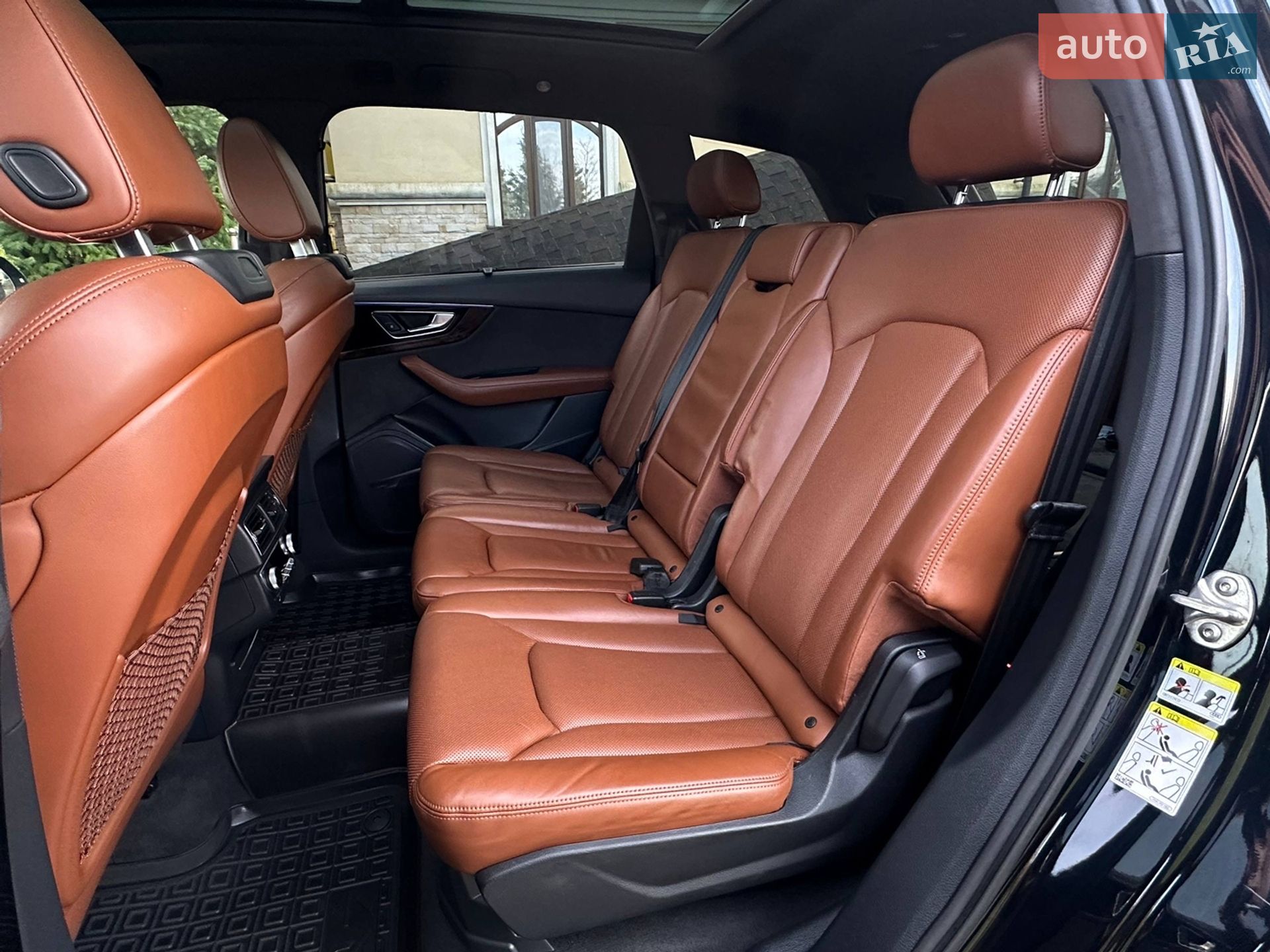 Audi Q7 2016 VIN WA1VAAF79HD037138 фото оголошення 14 з 18