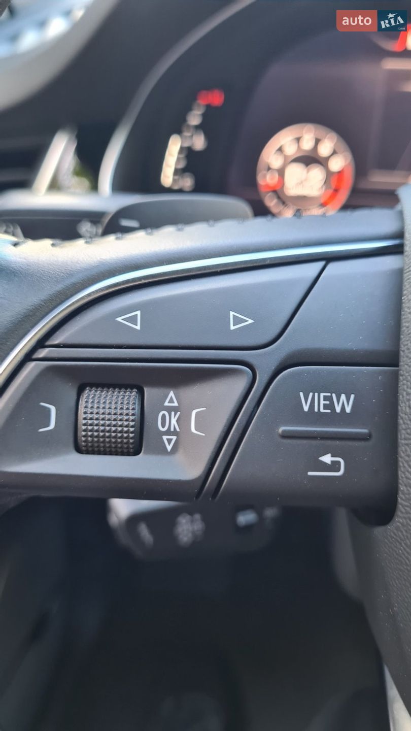 Audi Q7 2017 VIN WA1VAAF76HD057525 фото оголошення 36 з 49