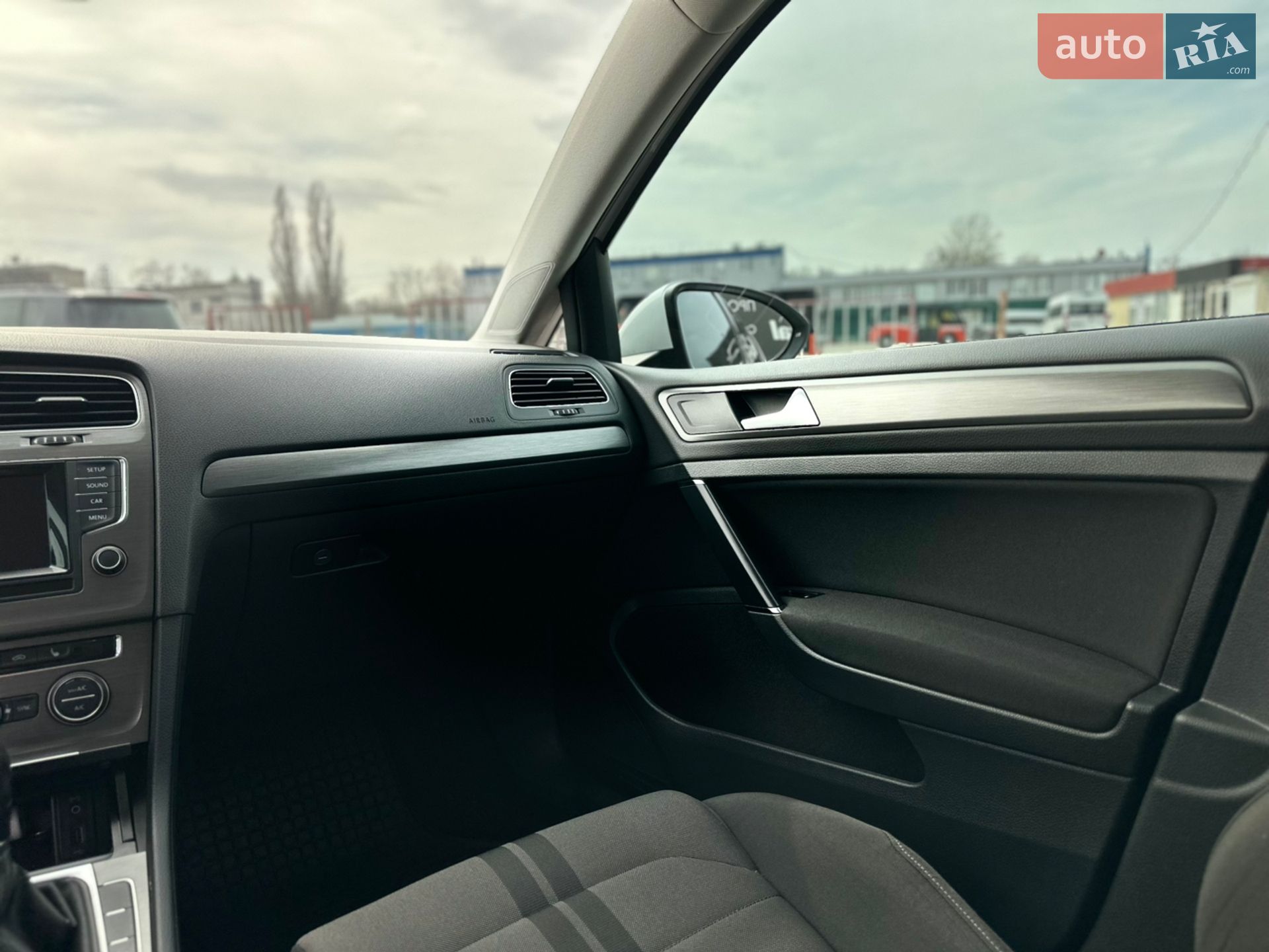Volkswagen Golf 2013 VIN WVWZZZAUZEP009335 фото оголошення 18 з 24