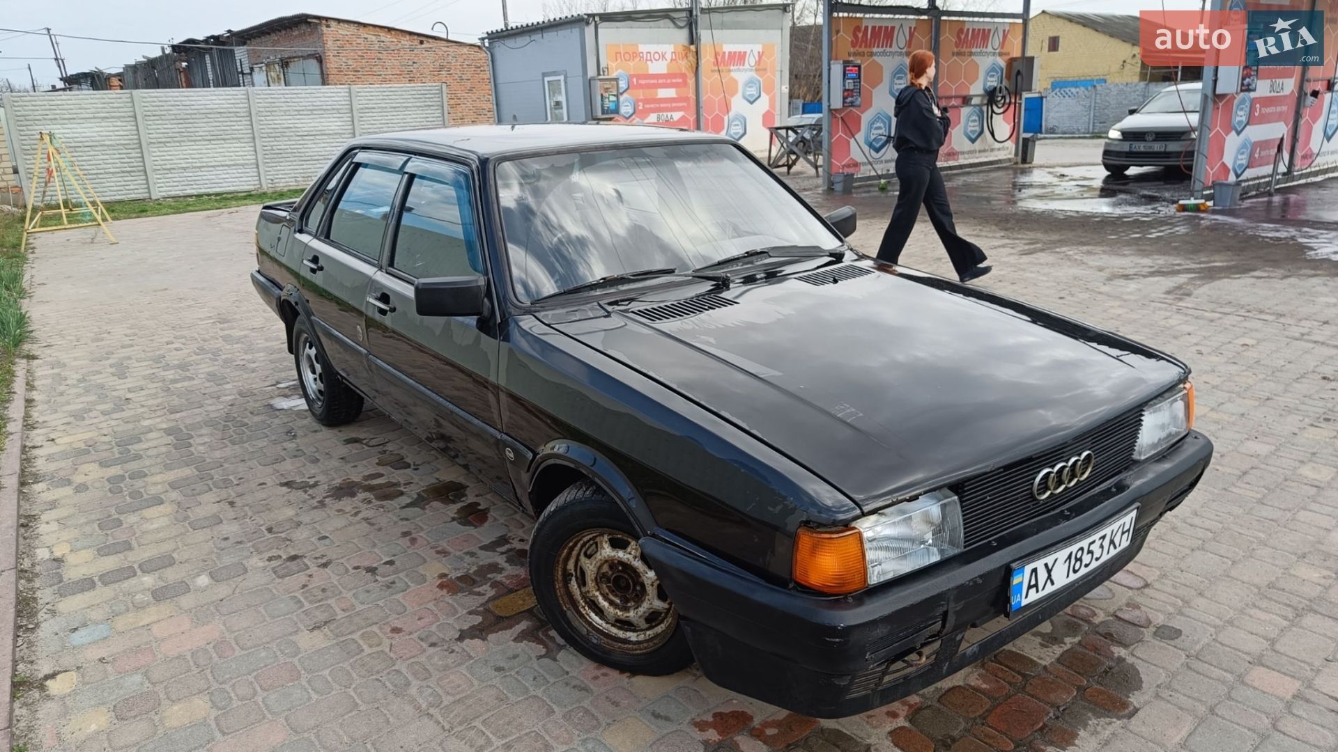 Audi 80 1985 VIN WAUZZZ81ZFA067906 фото оголошення 2 з 9