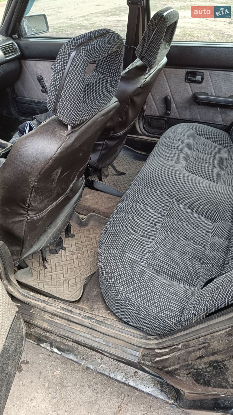 Audi 80 1985 VIN WAUZZZ81ZFA067906 фото оголошення 9 з 9