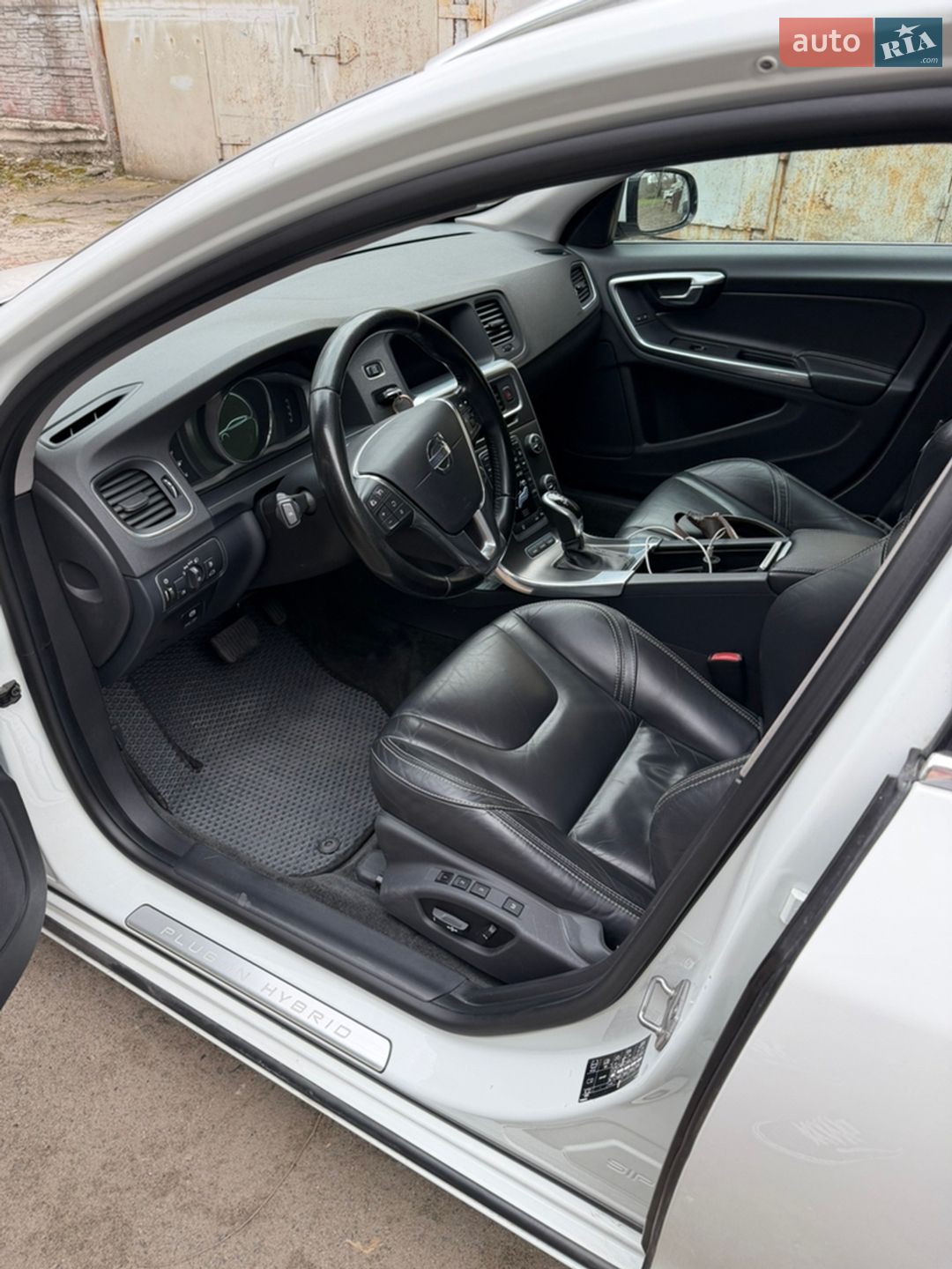 Volvo V60 2013 VIN YV1GWAA50E1188150 фото оголошення 11 з 11