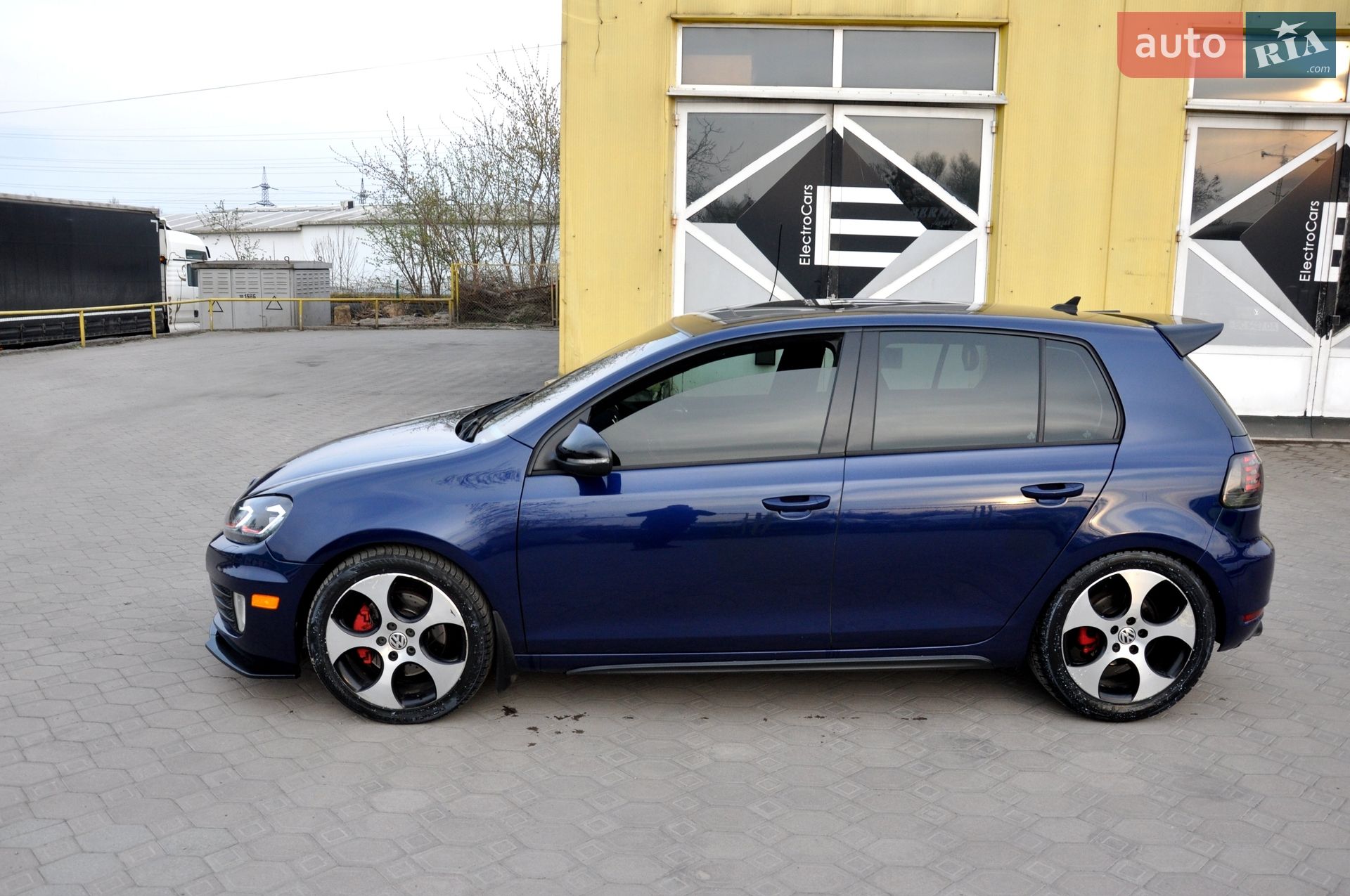 Volkswagen Golf GTI 2010 VIN WVWHV7AJXBW069525 фото оголошення 12 з 39