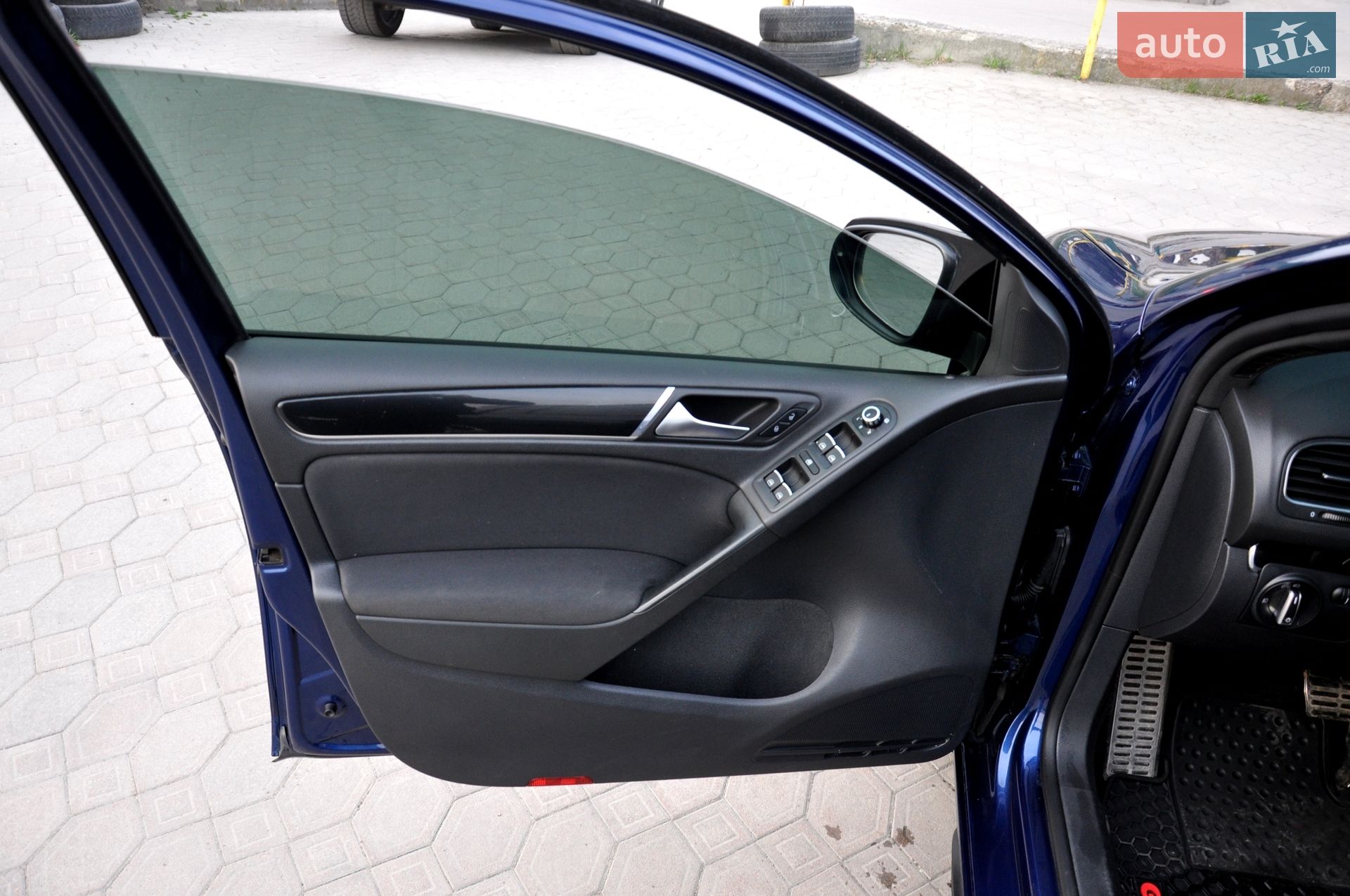 Volkswagen Golf GTI 2010 VIN WVWHV7AJXBW069525 фото оголошення 16 з 39